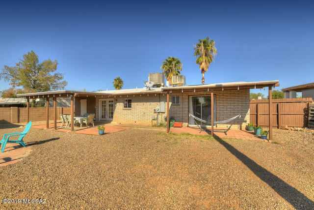Casas Adobes Park (94-194) - Residential