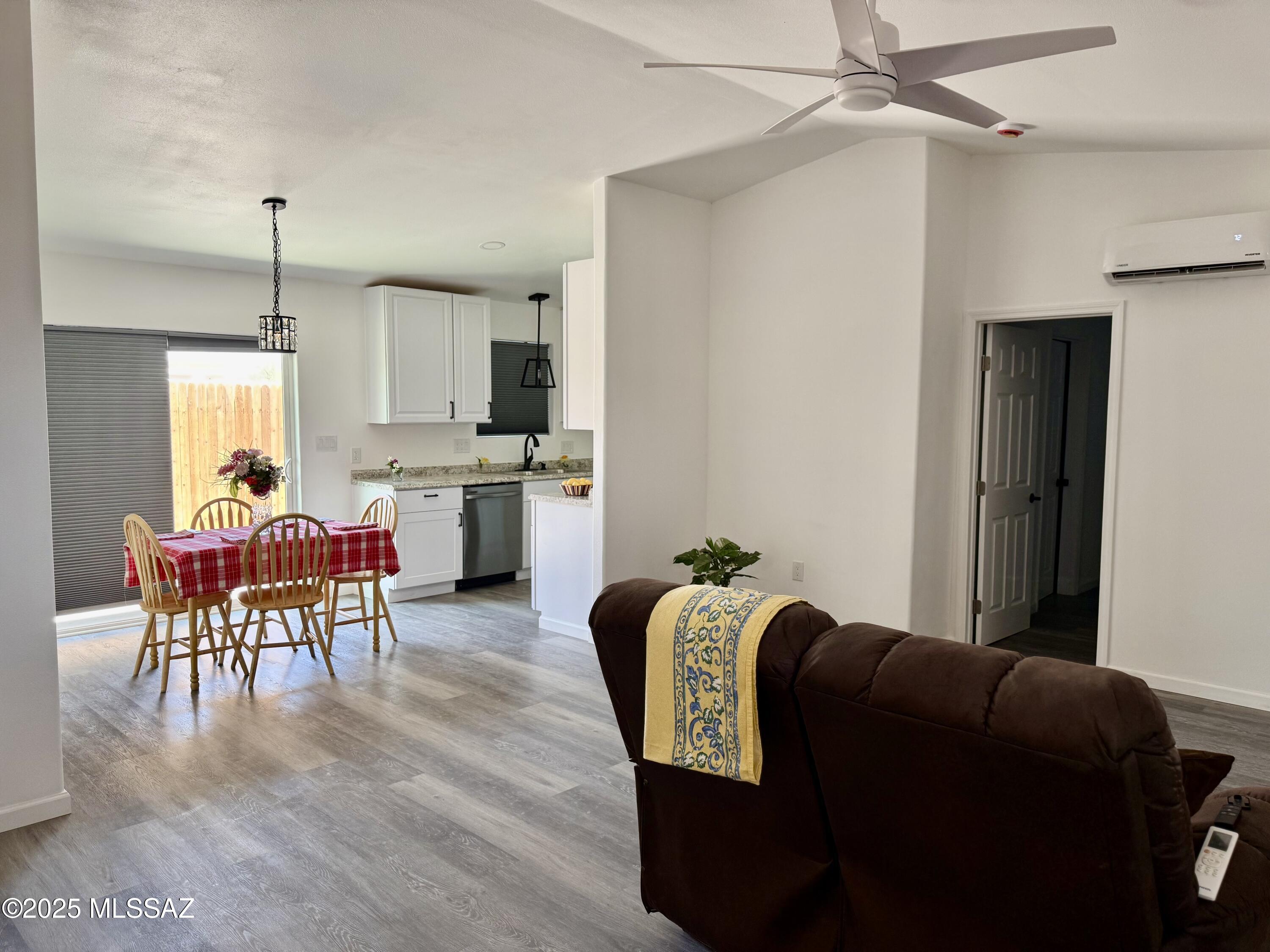 Mescal Lakes - Residential