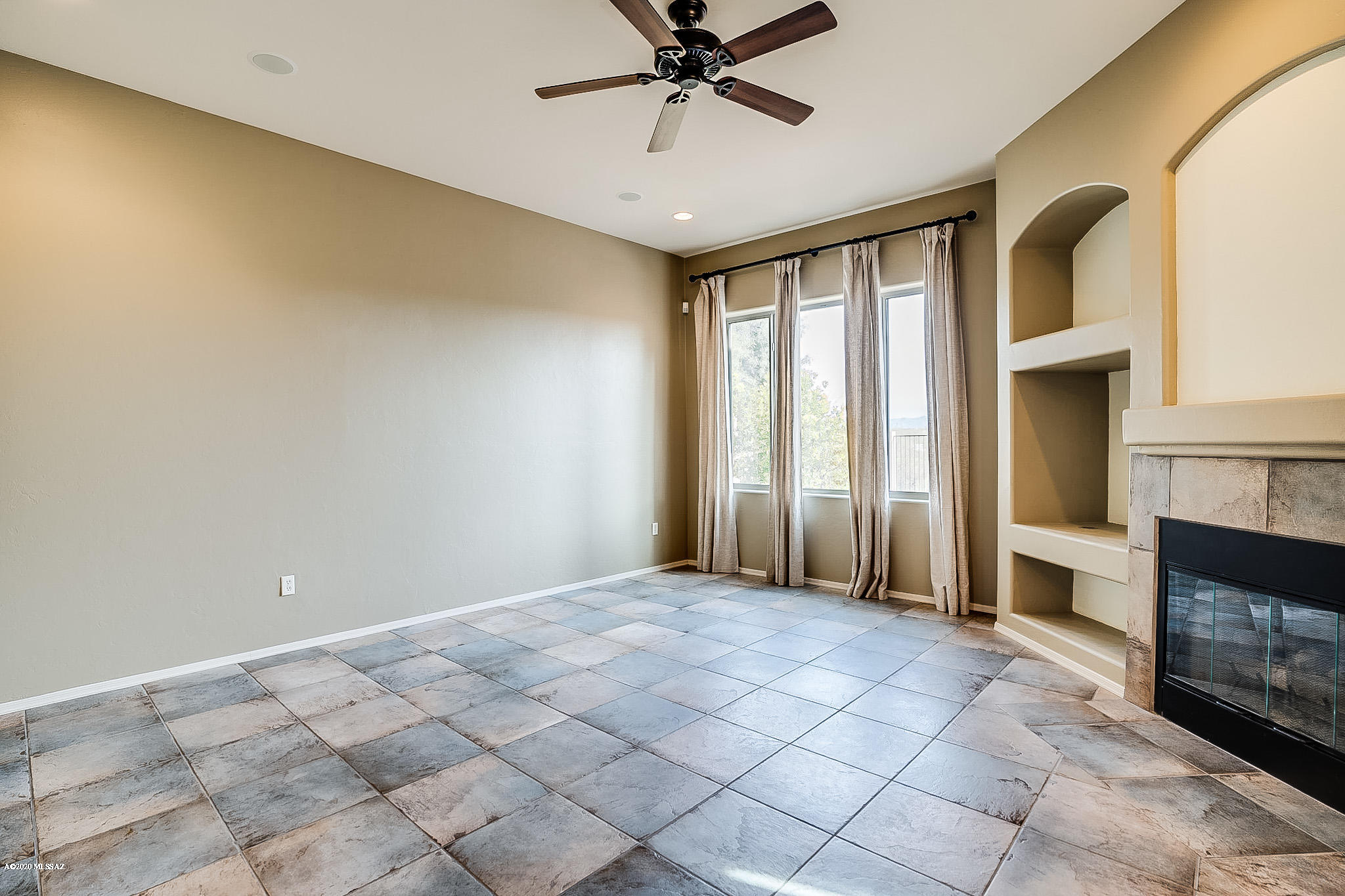 HIGH PLAINS RANCH - Residential