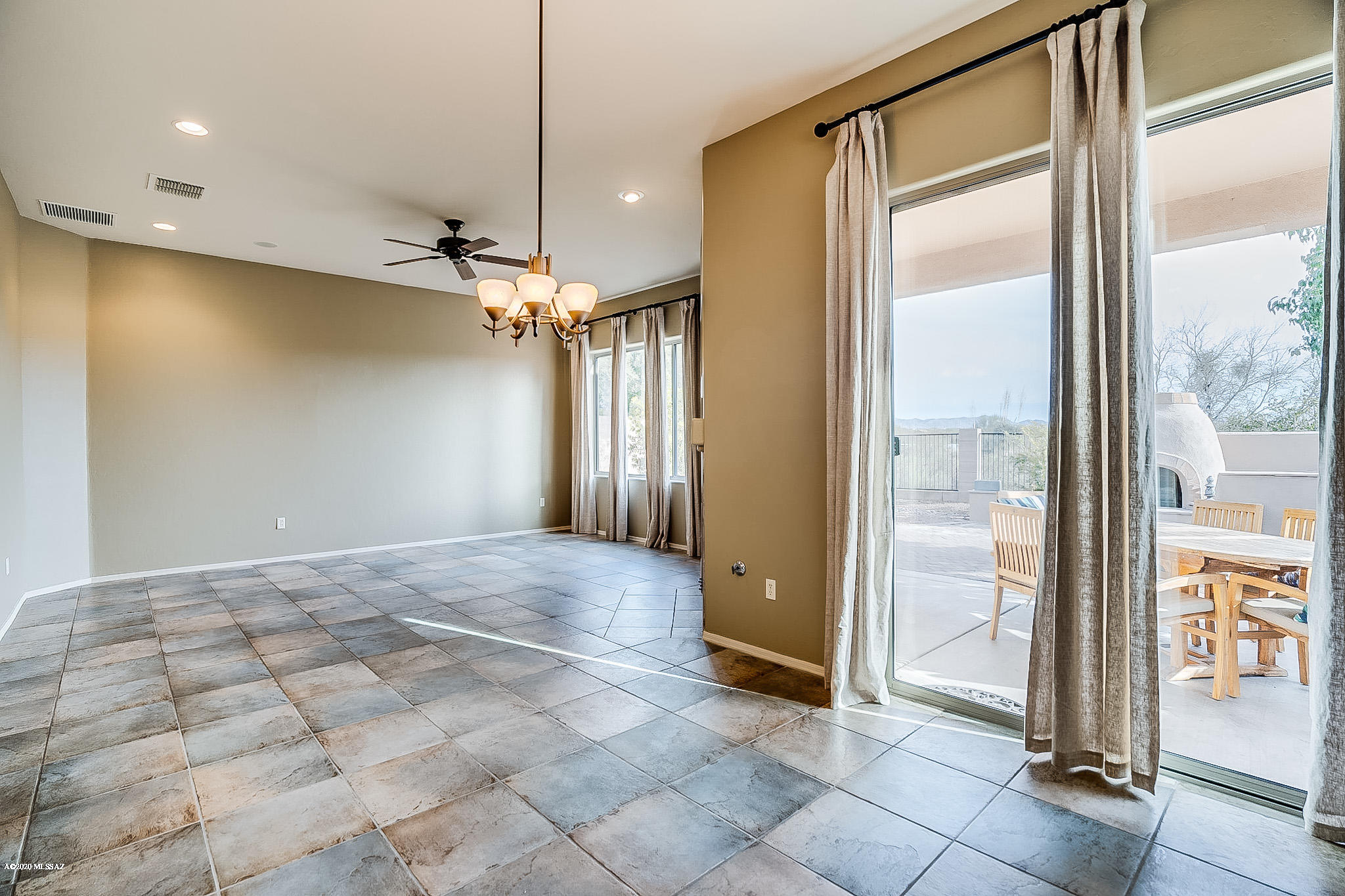 HIGH PLAINS RANCH - Residential