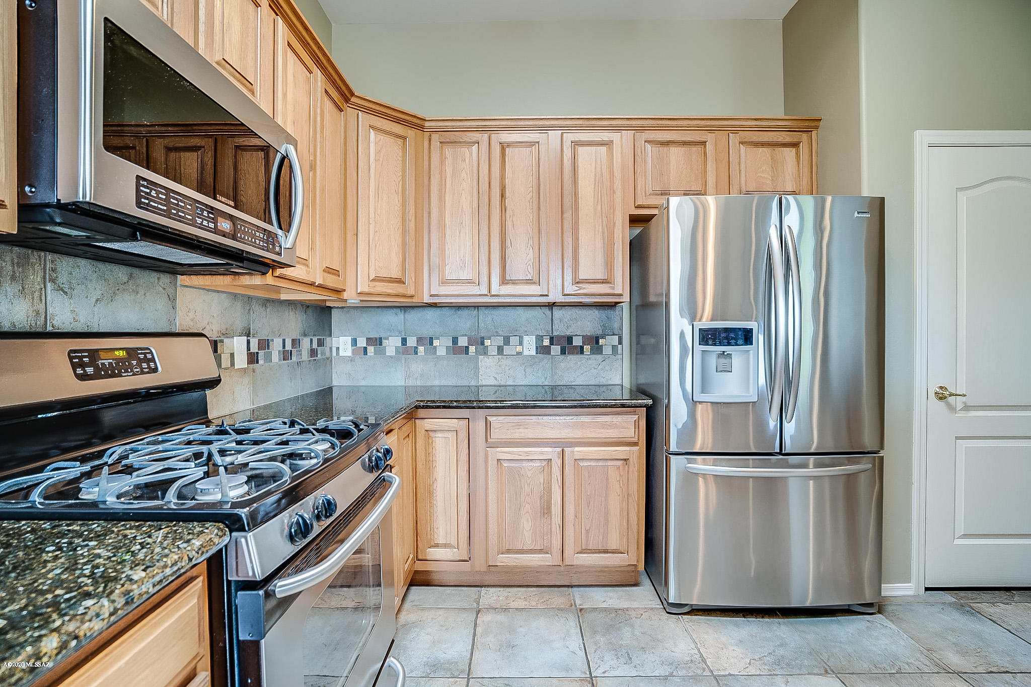 HIGH PLAINS RANCH - Residential