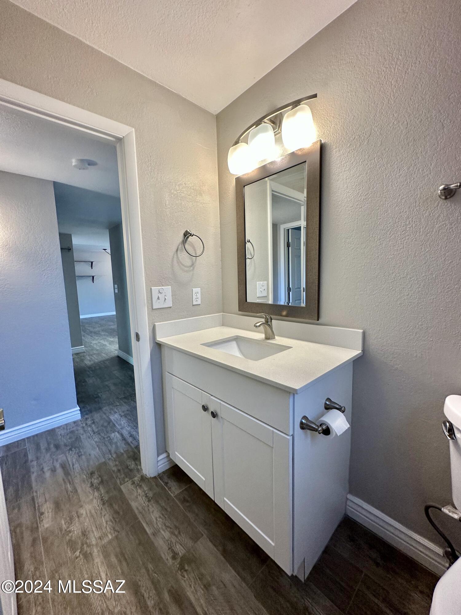 Paseo Vista (1-234) - Residential Lease