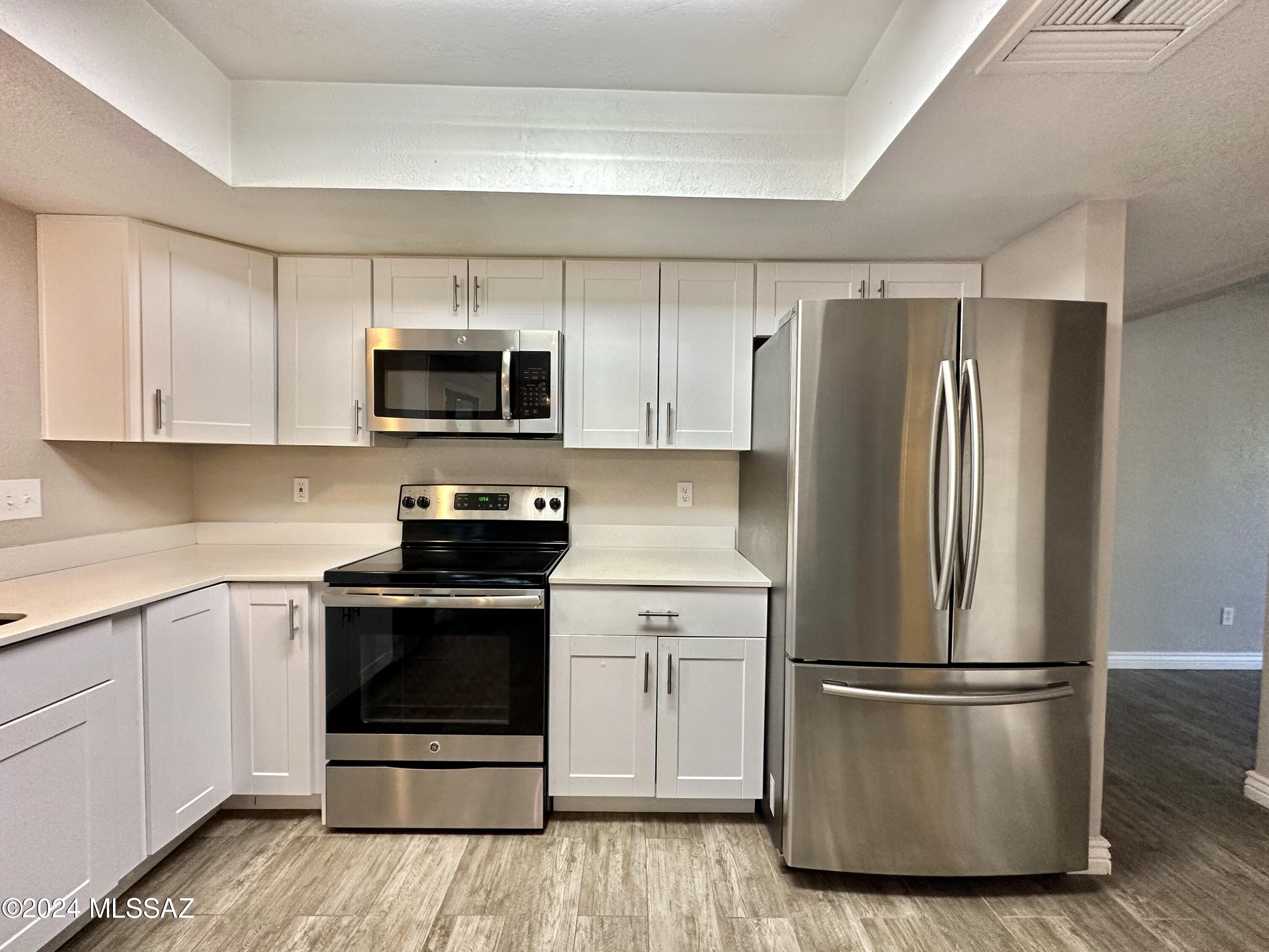 Paseo Vista (1-234) - Residential Lease