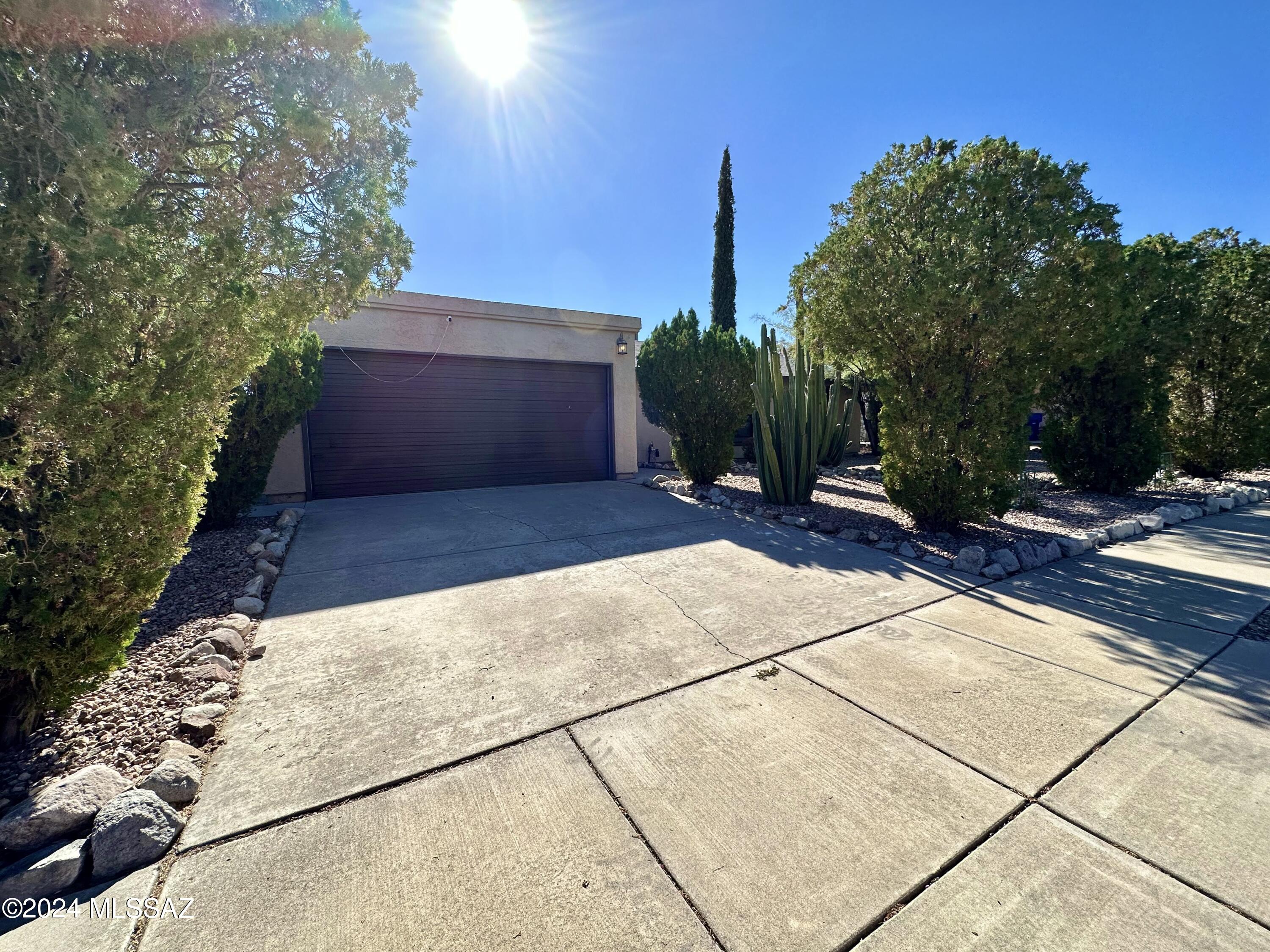 Paseo Vista (1-234) - Residential Lease