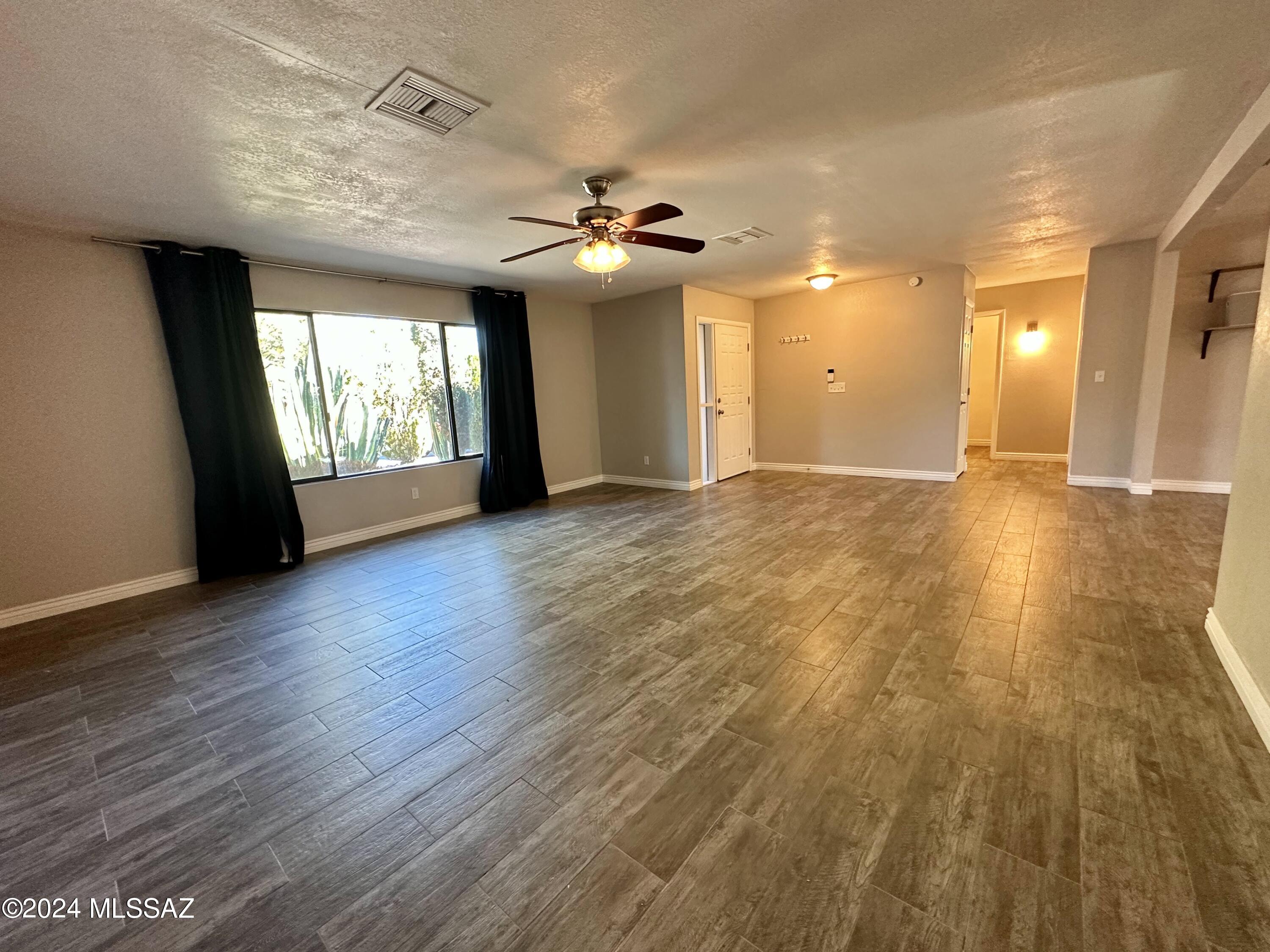 Paseo Vista (1-234) - Residential Lease