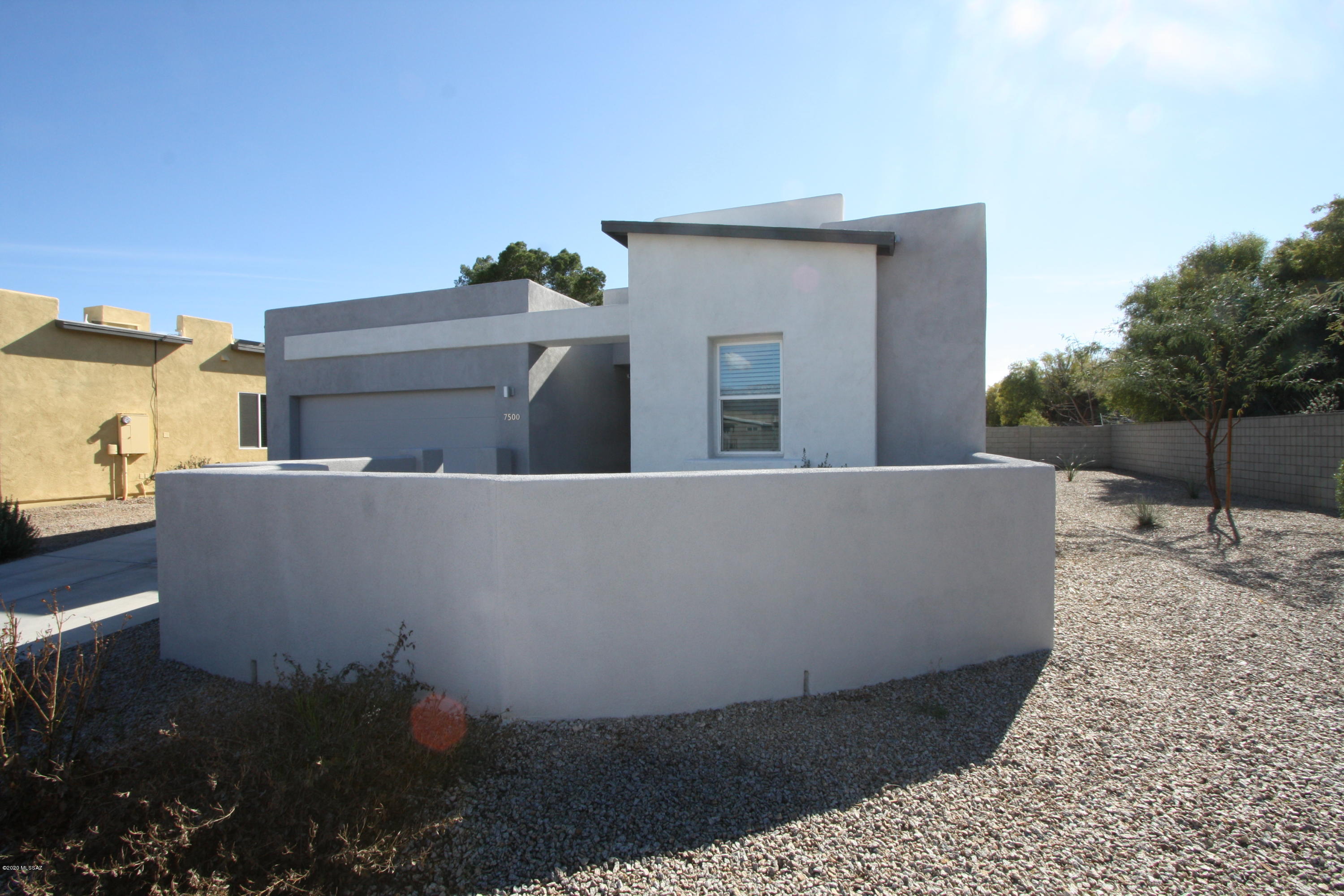 Elementary Place SQ20163230723 - Residential Lease