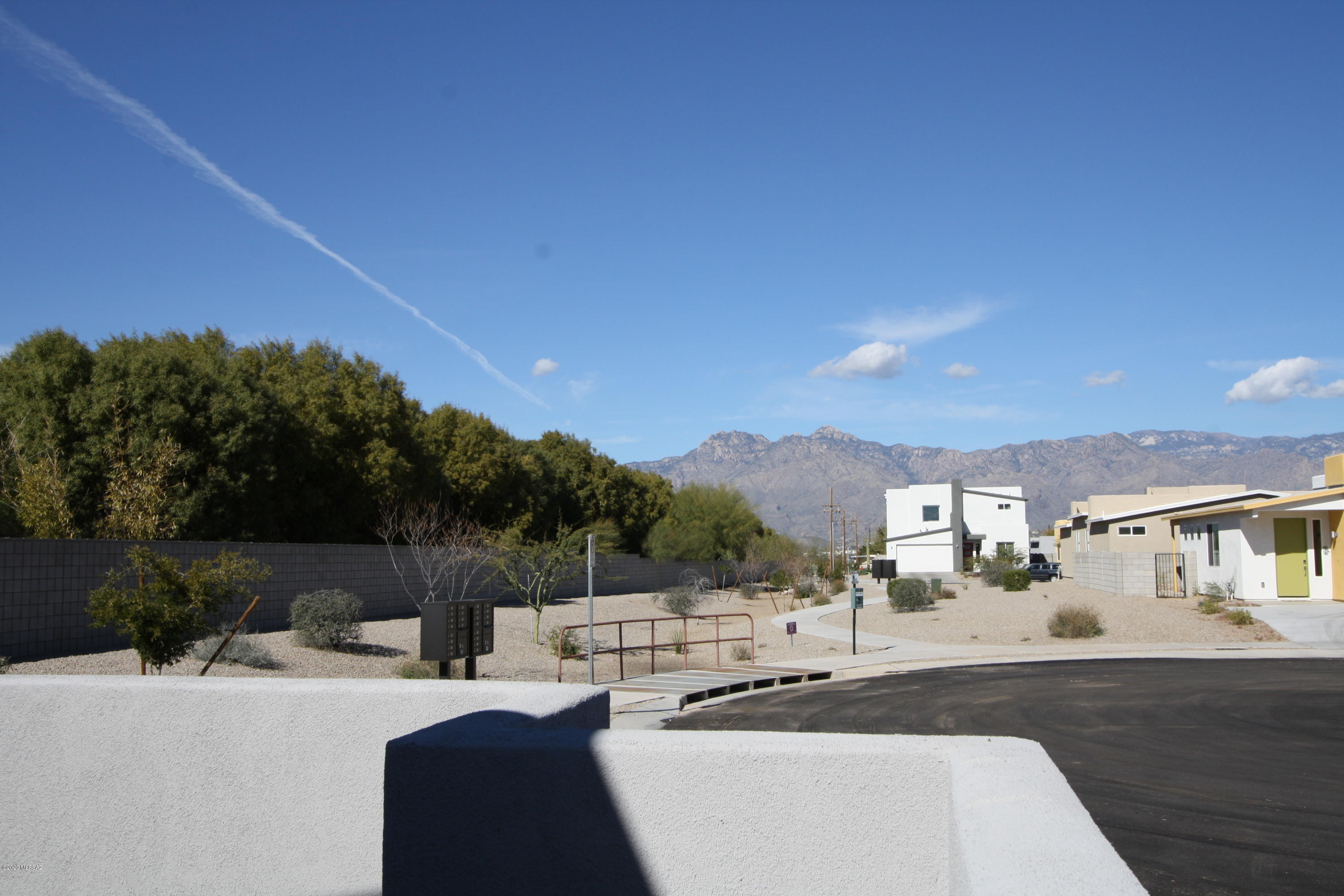 Elementary Place SQ20163230723 - Residential Lease