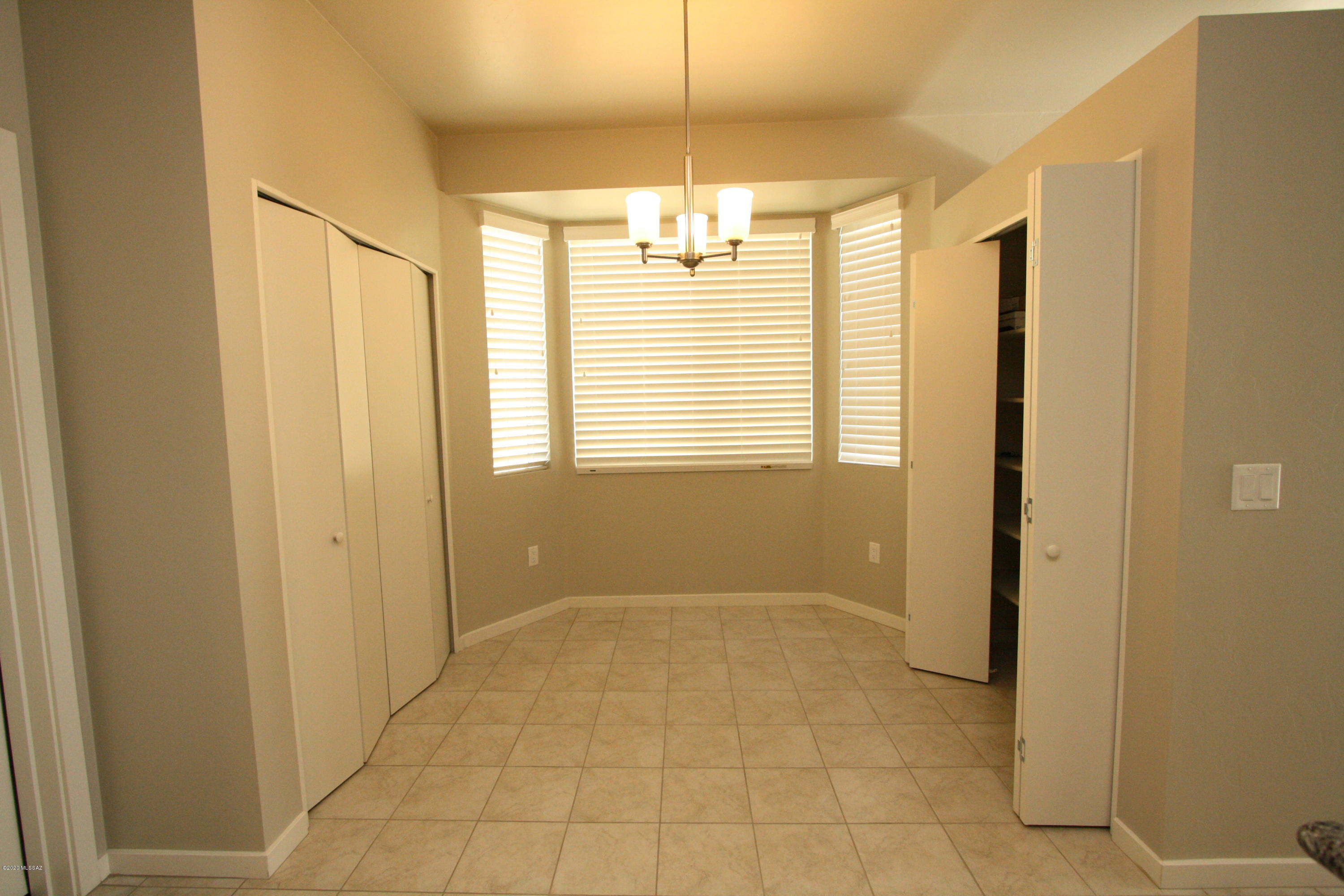 Elementary Place SQ20163230723 - Residential Lease