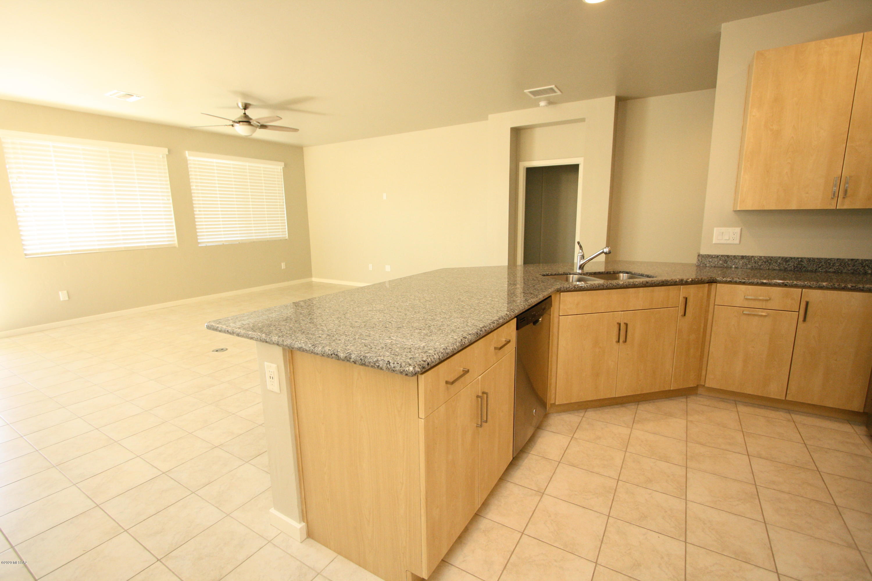Elementary Place SQ20163230723 - Residential Lease