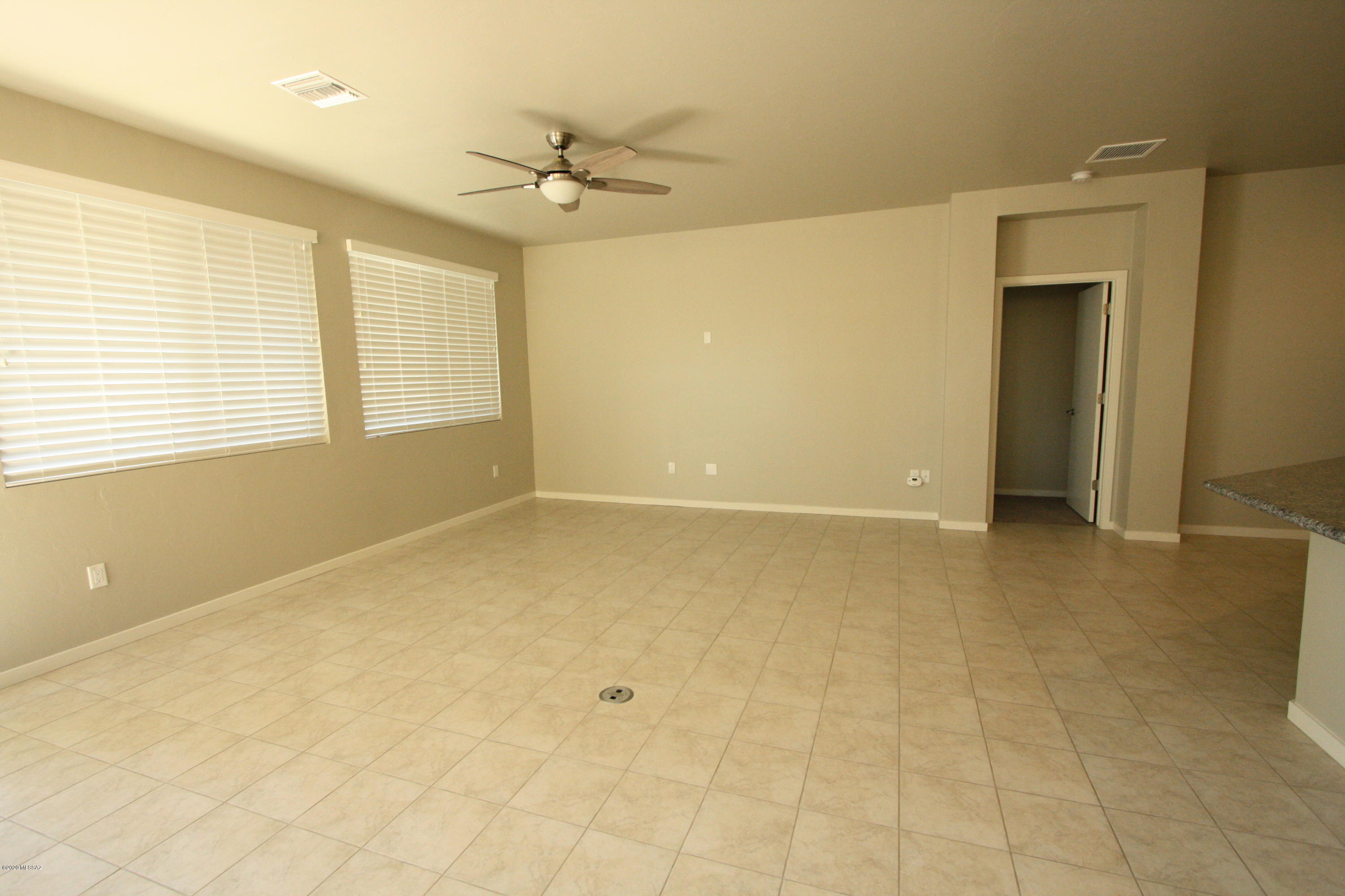 Elementary Place SQ20163230723 - Residential Lease