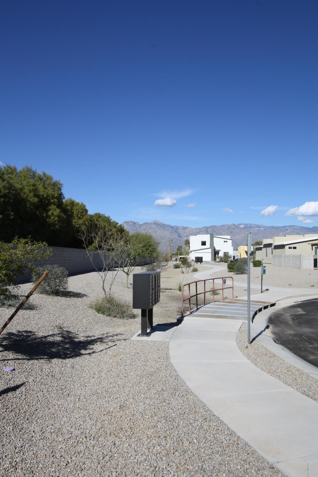 Elementary Place SQ20163230723 - Residential Lease
