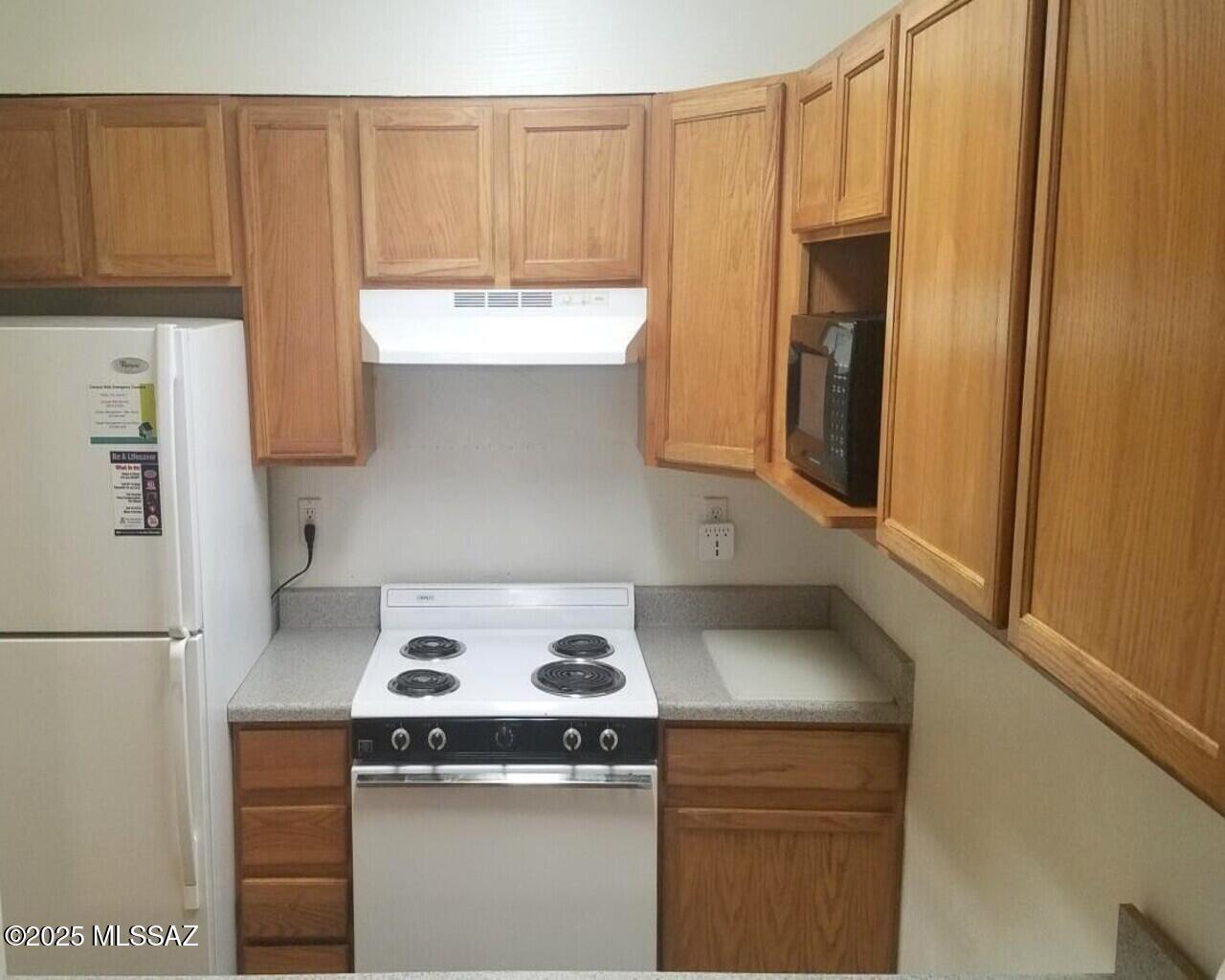 921 N Euclid Avenue 218