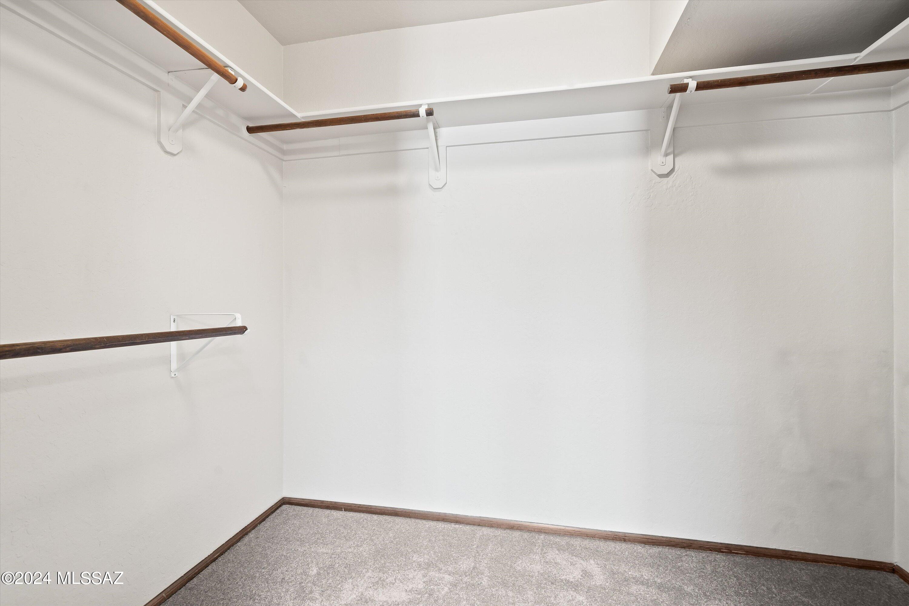 Catalina Madre (1-70) - Residential