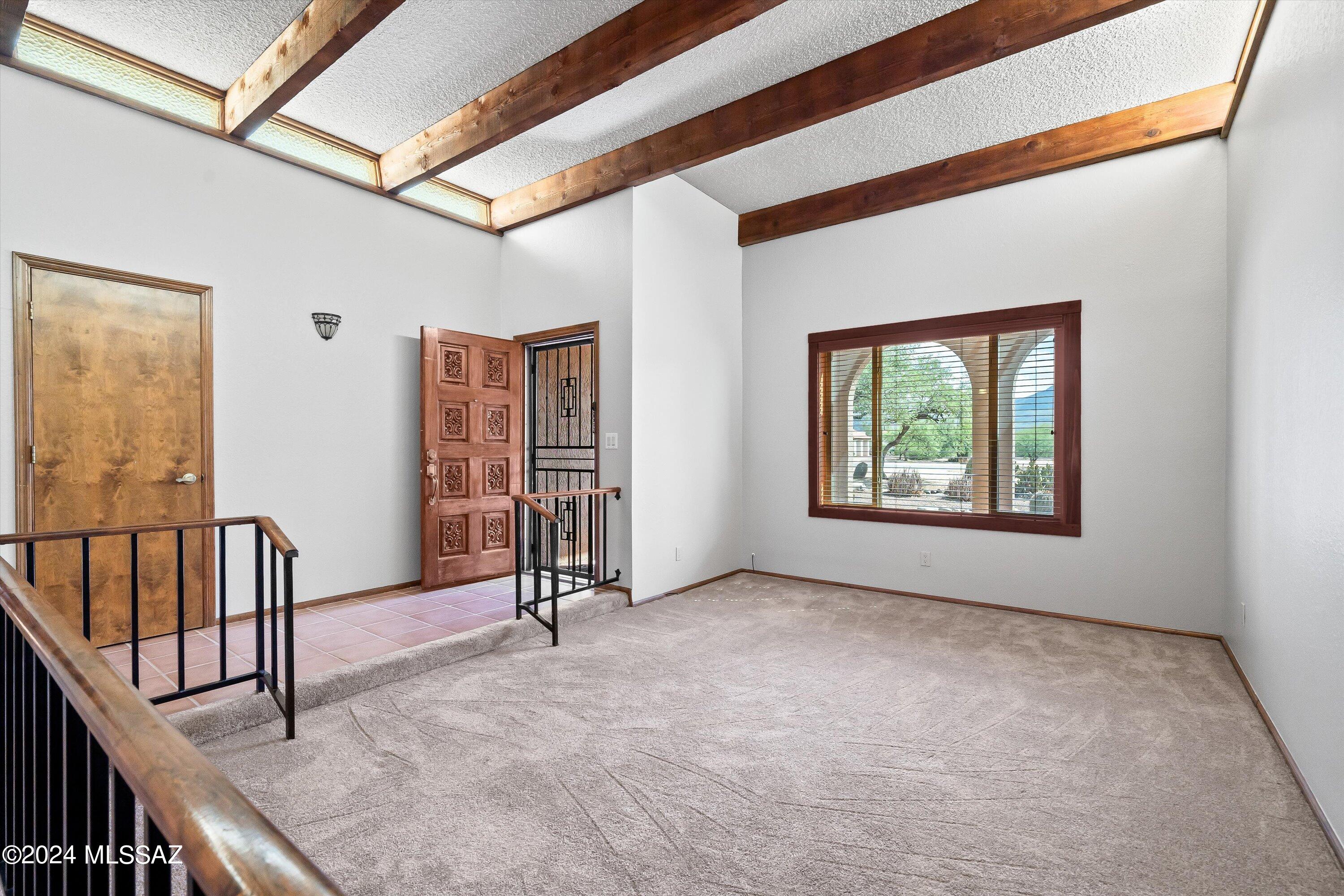 Catalina Madre (1-70) - Residential