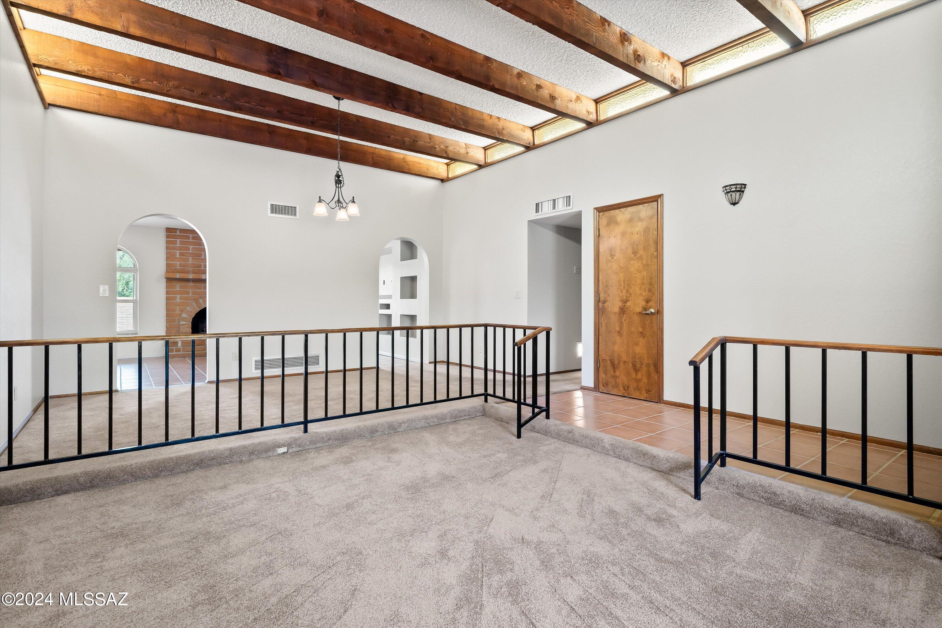 Catalina Madre (1-70) - Residential