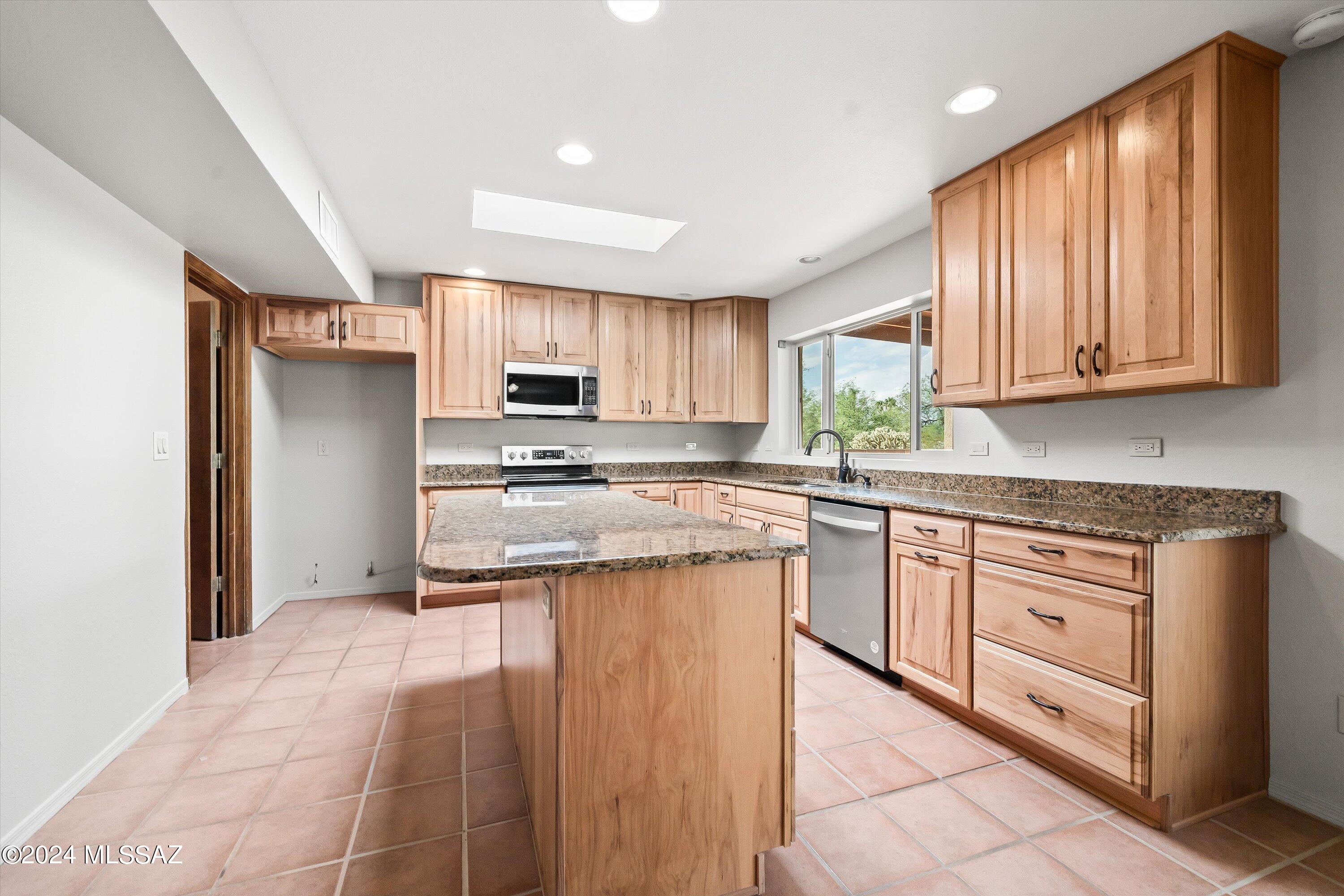 Catalina Madre (1-70) - Residential