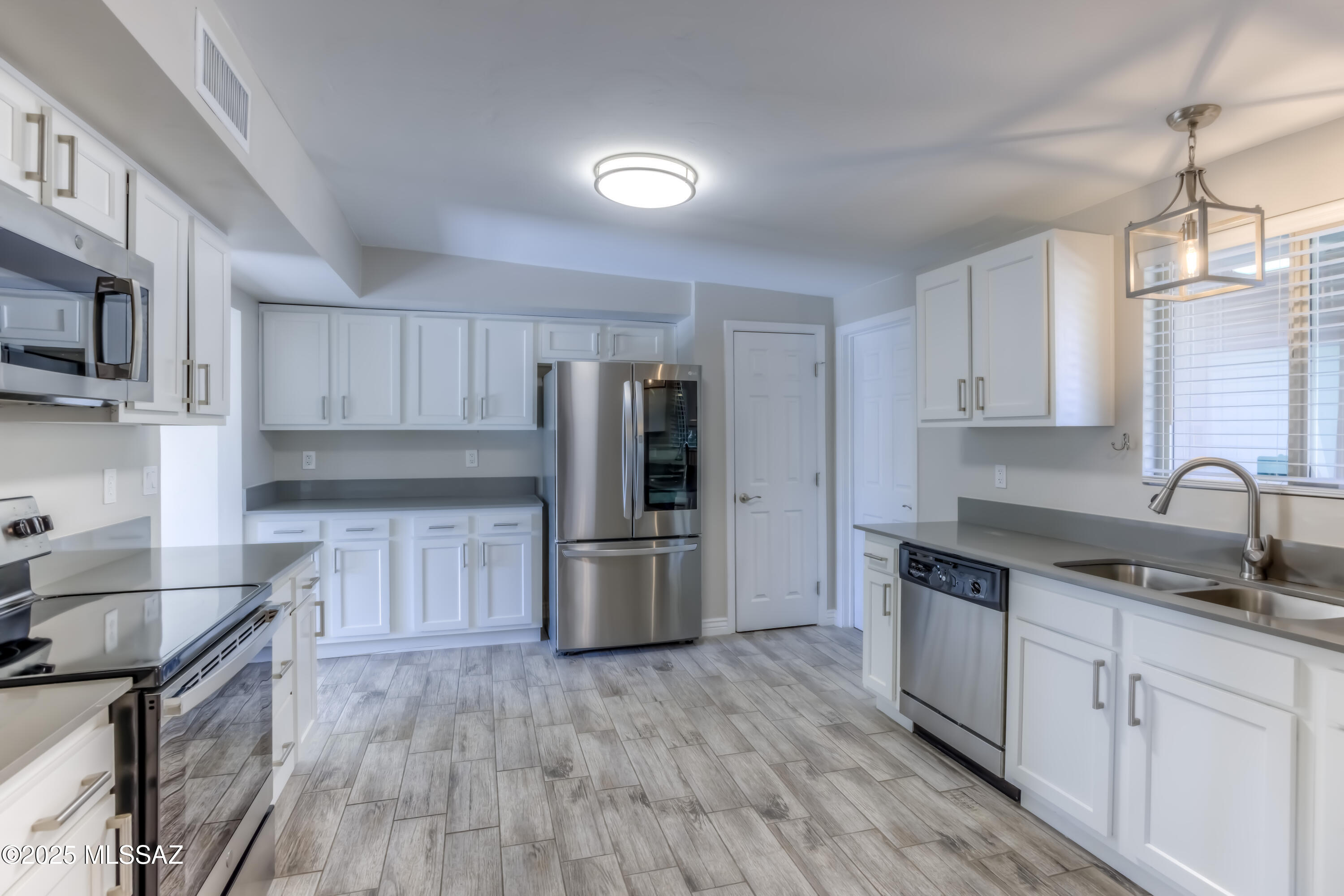 Braewood Terrace (108-182) - Residential