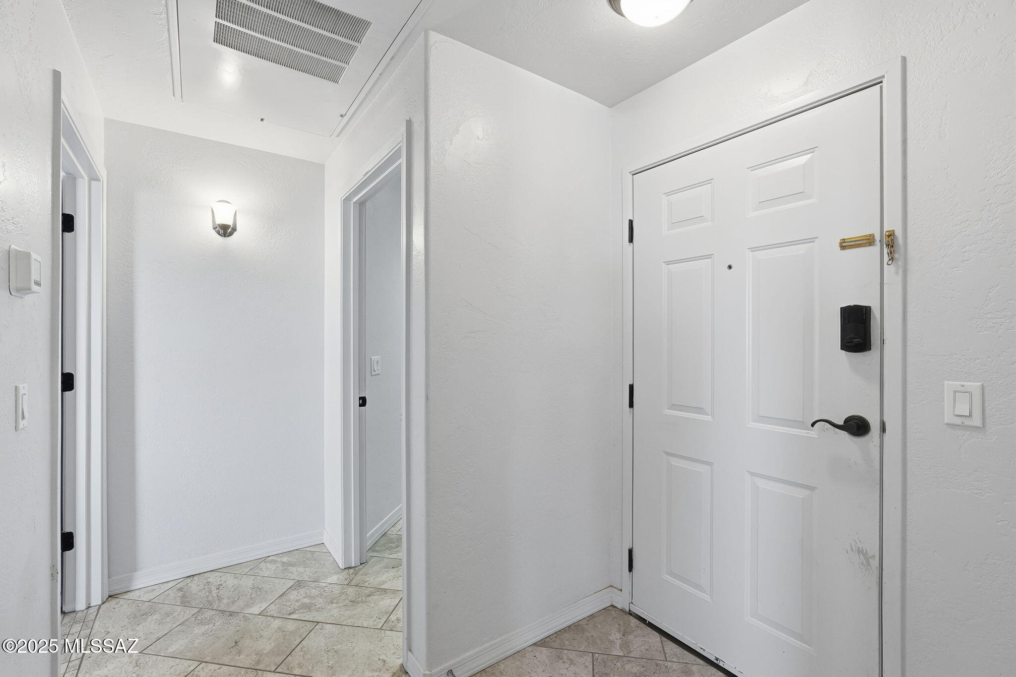 2550 E River Road 1203