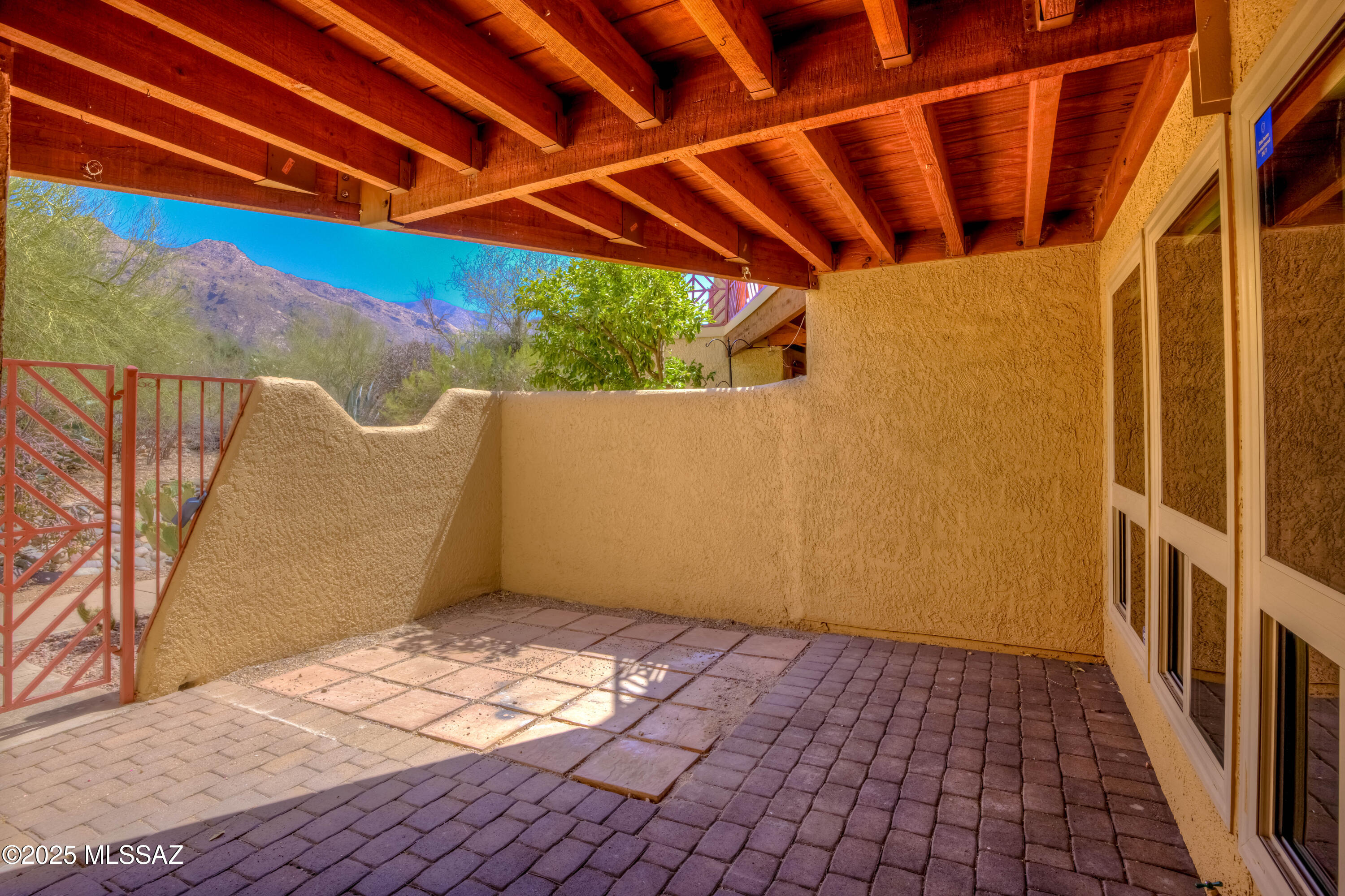 6255 N Camino Pimeria Alta APT 65
