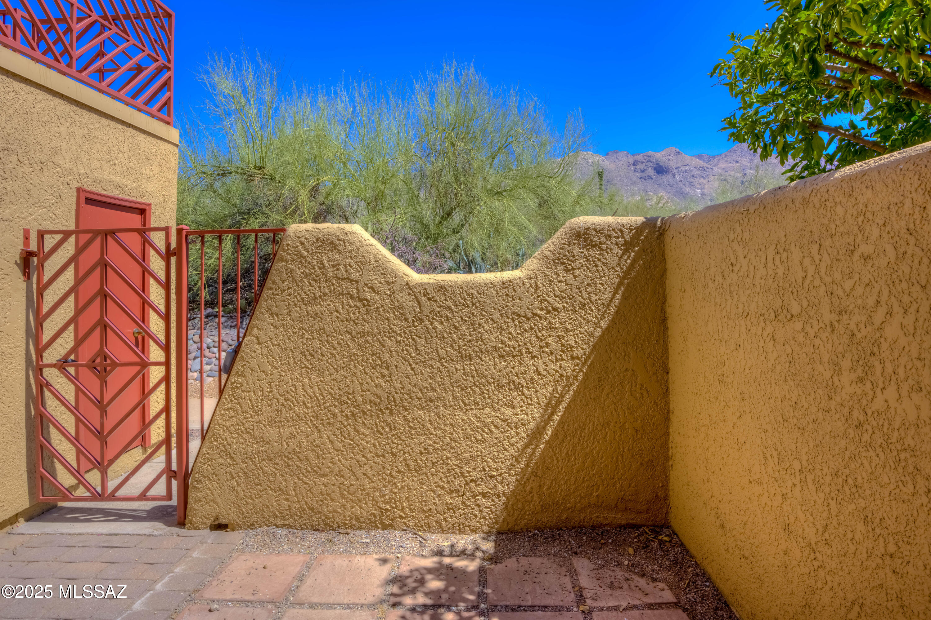 6255 N Camino Pimeria Alta APT 65