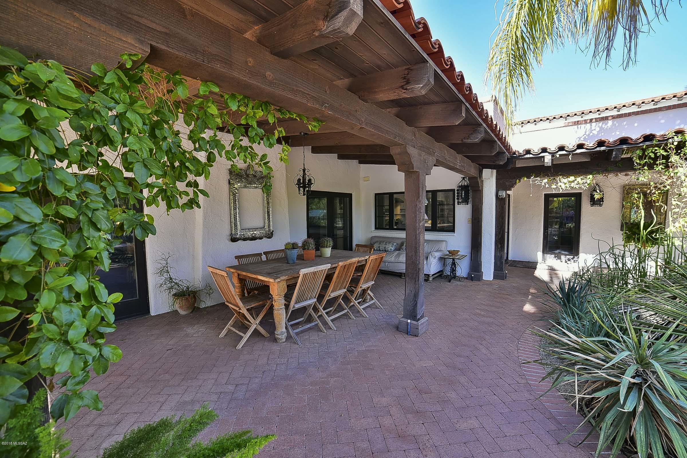 Colonia Solana - Residential