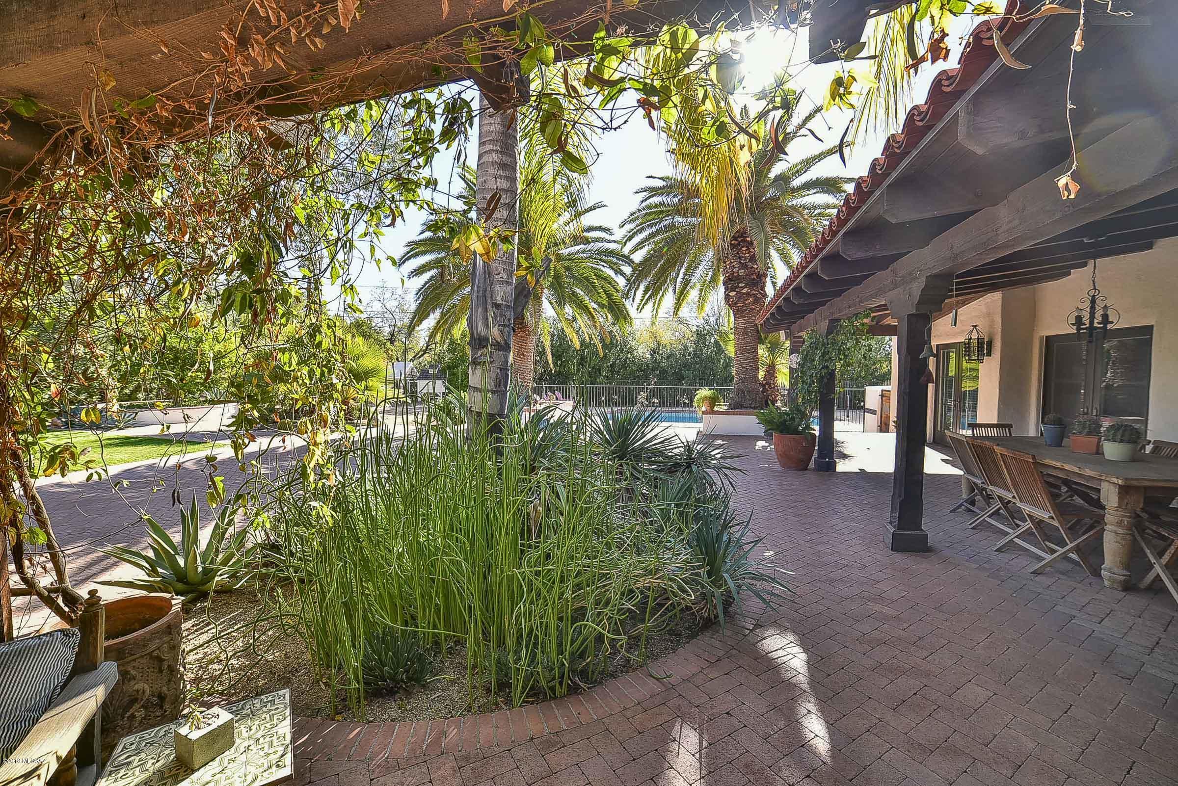 Colonia Solana - Residential