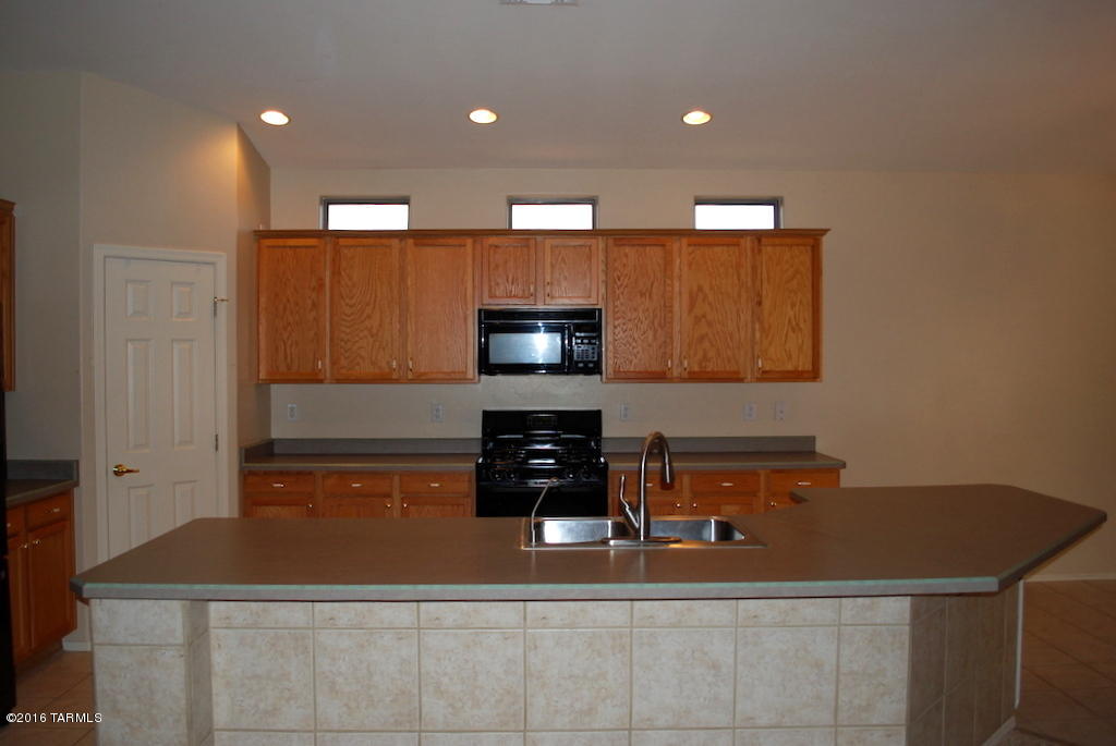 Castle Rock (1-430) - Residential Lease