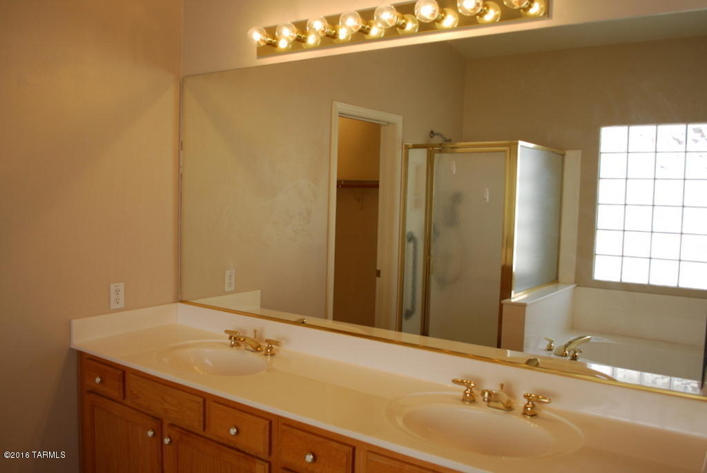 Castle Rock (1-430) - Residential Lease