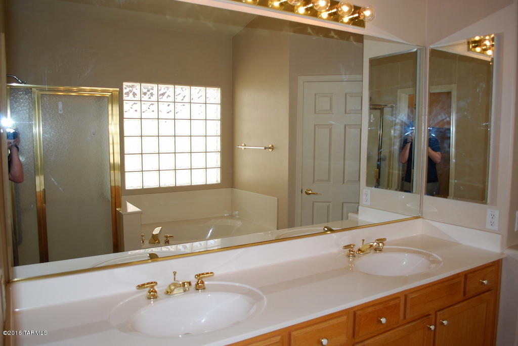 Castle Rock (1-430) - Residential Lease