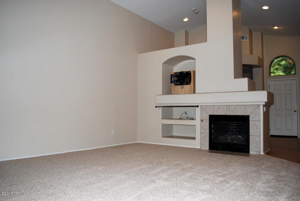 Castle Rock (1-430) - Residential Lease