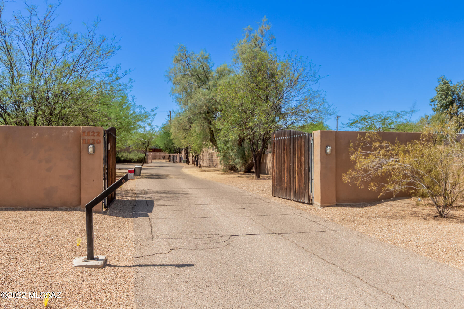 Catalina Poultry Acres NO 2 - Residential
