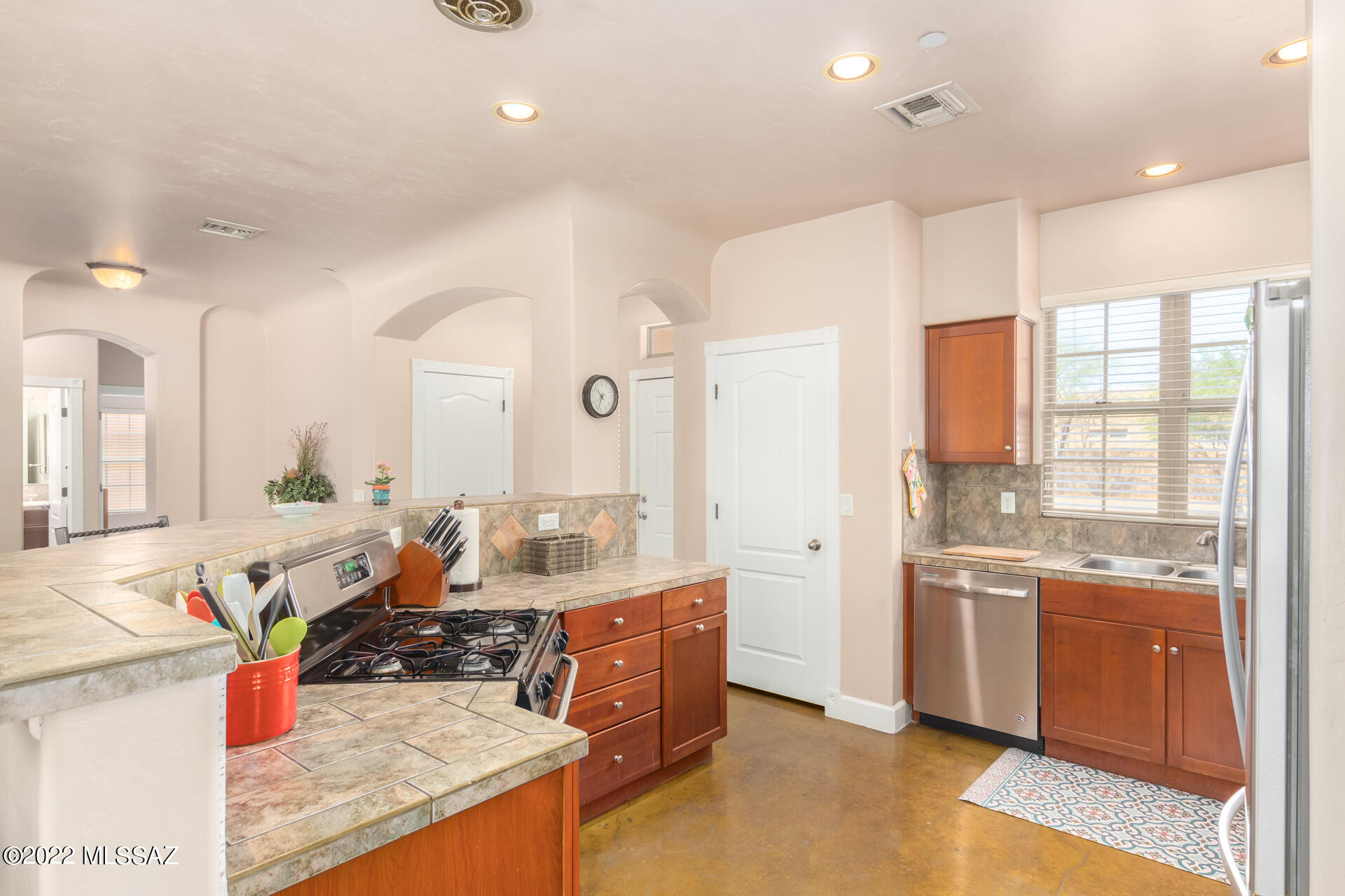 Catalina Poultry Acres NO 2 - Residential