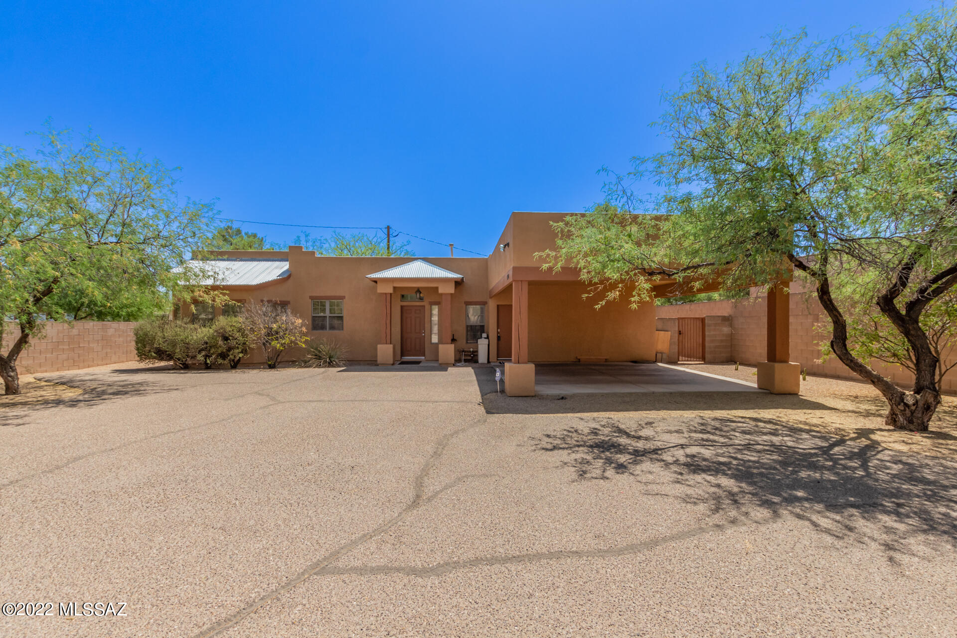 Catalina Poultry Acres NO 2 - Residential