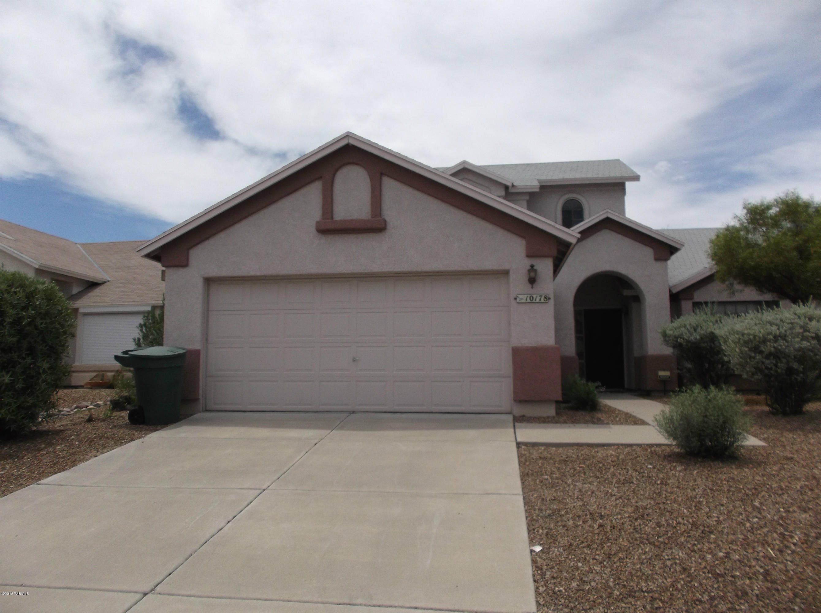 Eastpointe Estates (1-98) - Residential Lease
