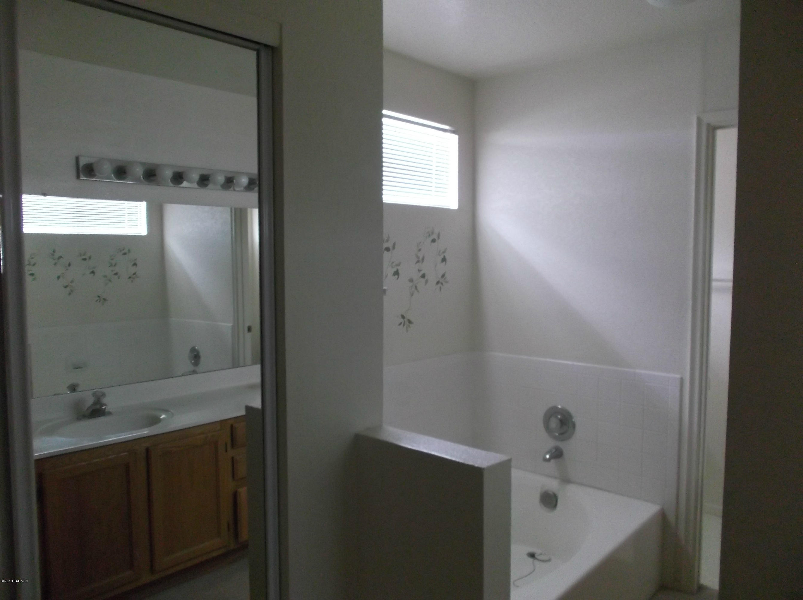 Eastpointe Estates (1-98) - Residential Lease