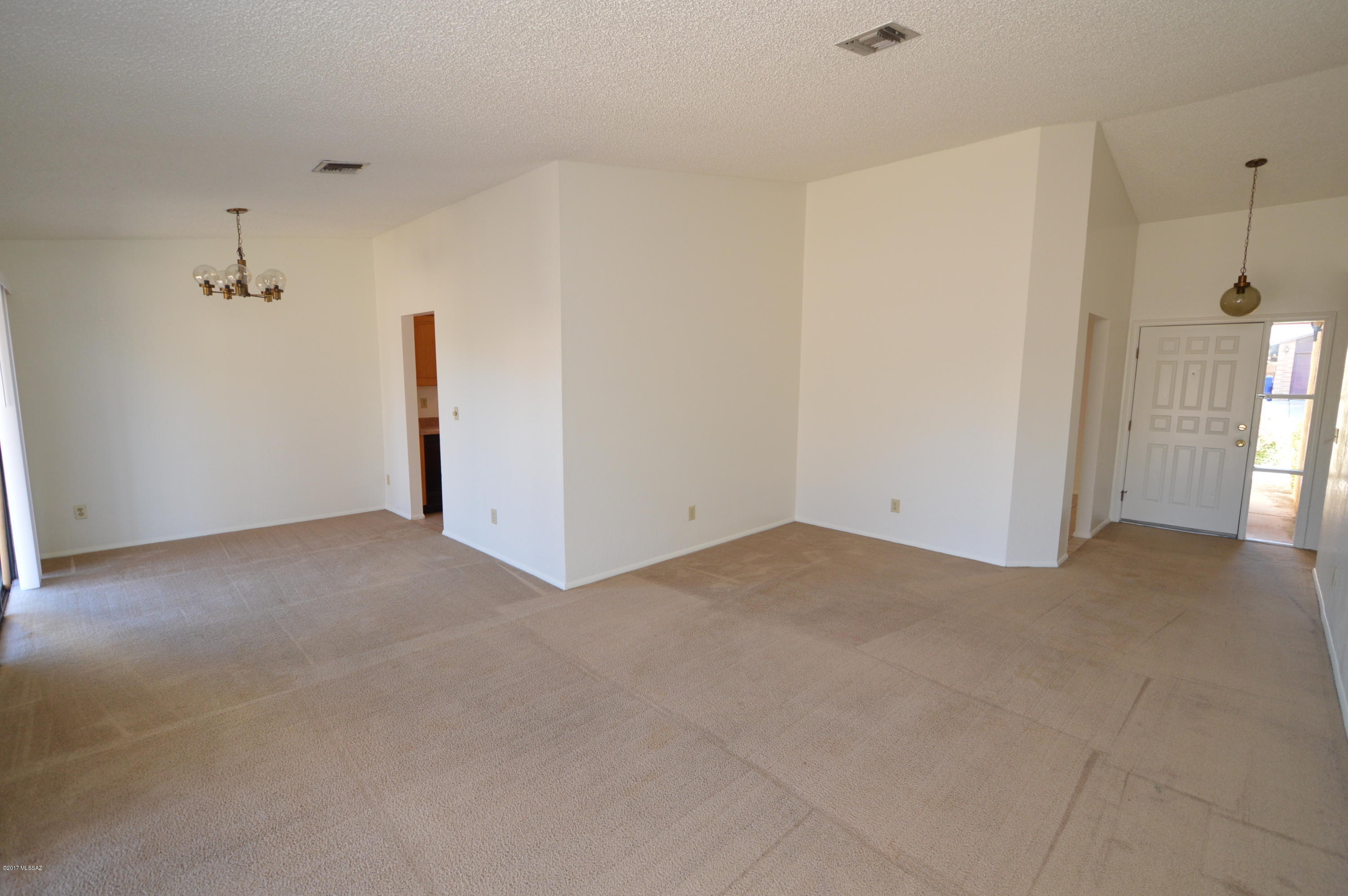 Eastpointe Estates (1-98) - Residential Lease