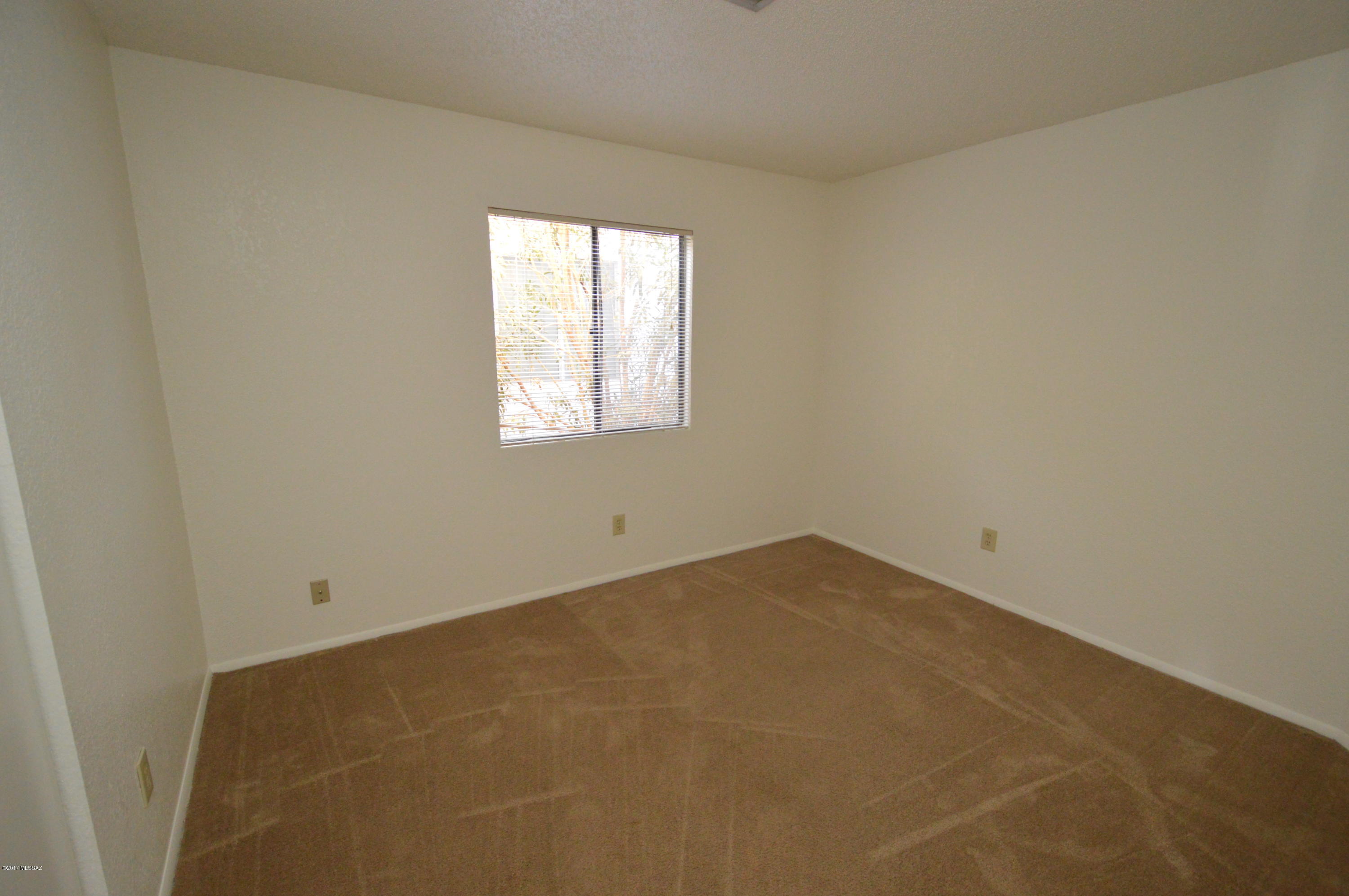 Eastpointe Estates (1-98) - Residential Lease