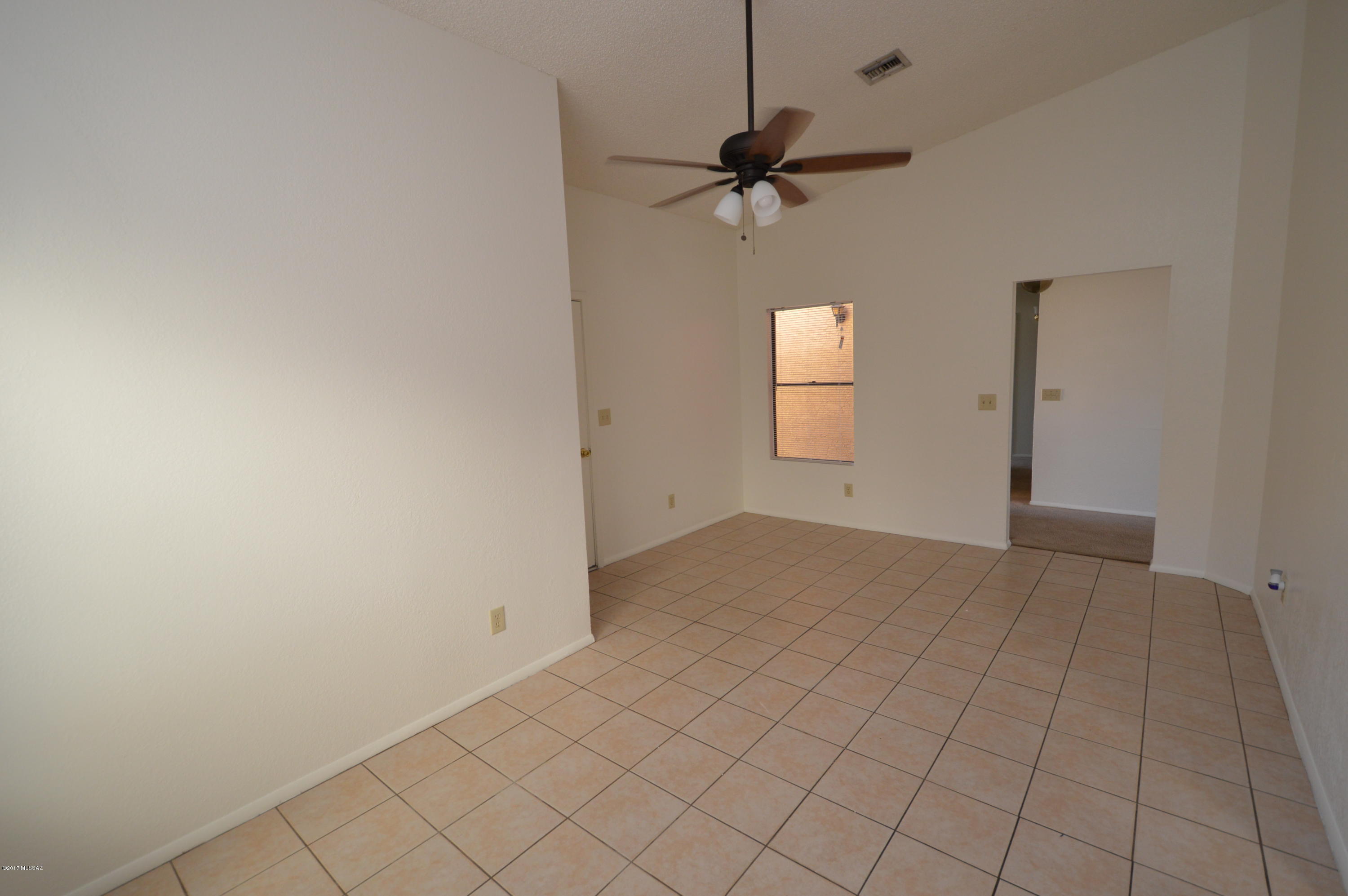 Eastpointe Estates (1-98) - Residential Lease