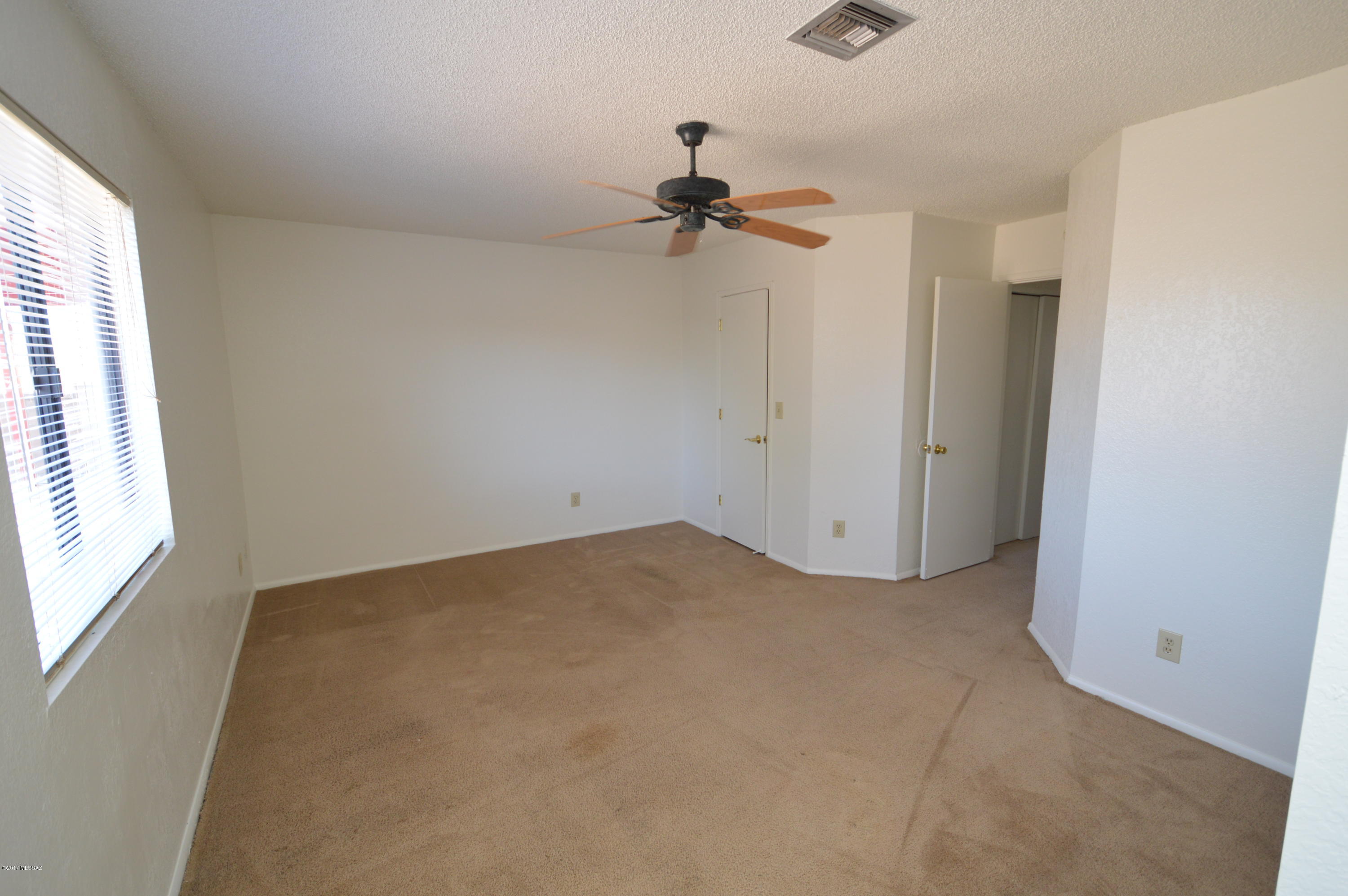 Eastpointe Estates (1-98) - Residential Lease