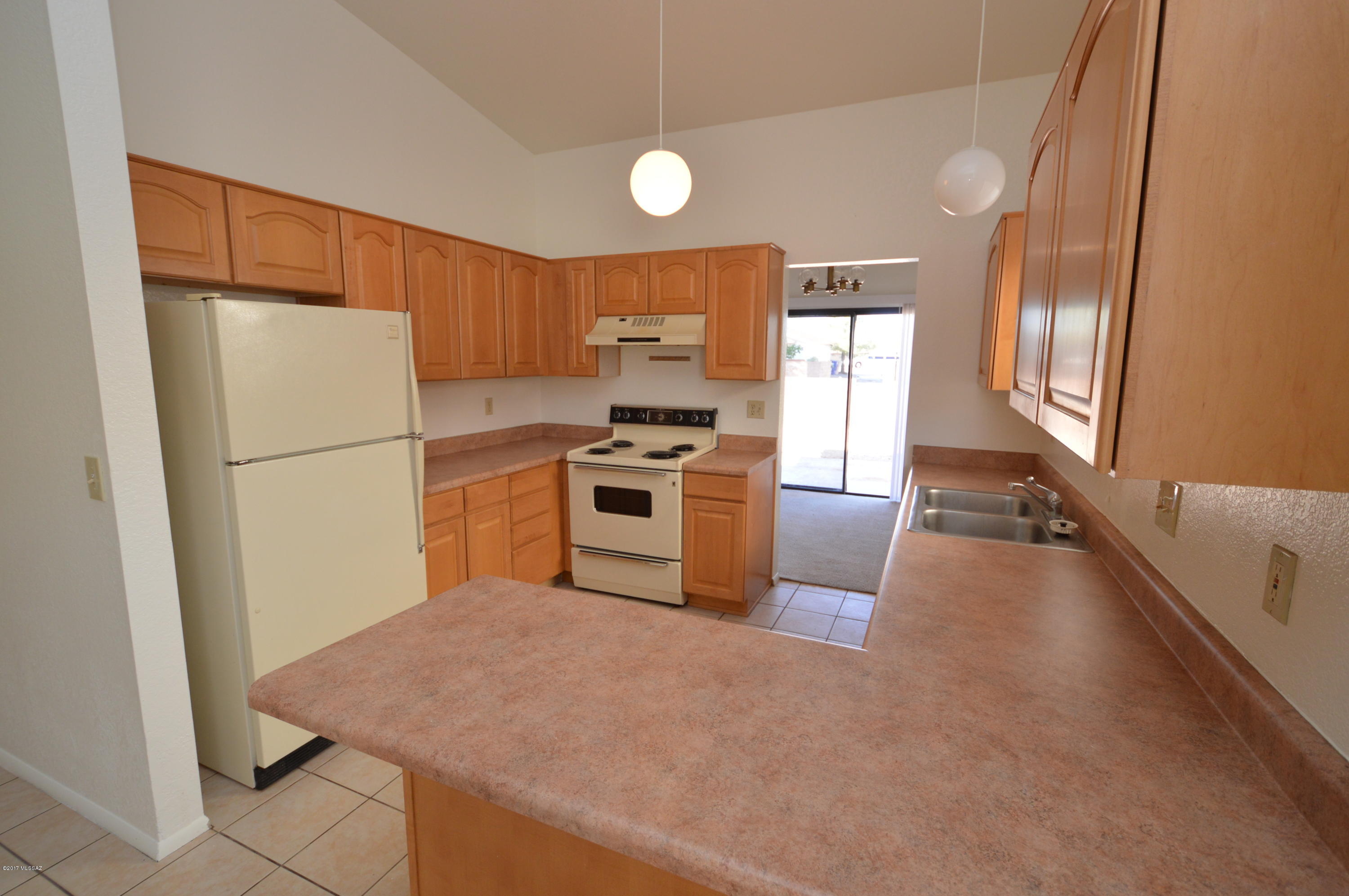Eastpointe Estates (1-98) - Residential Lease