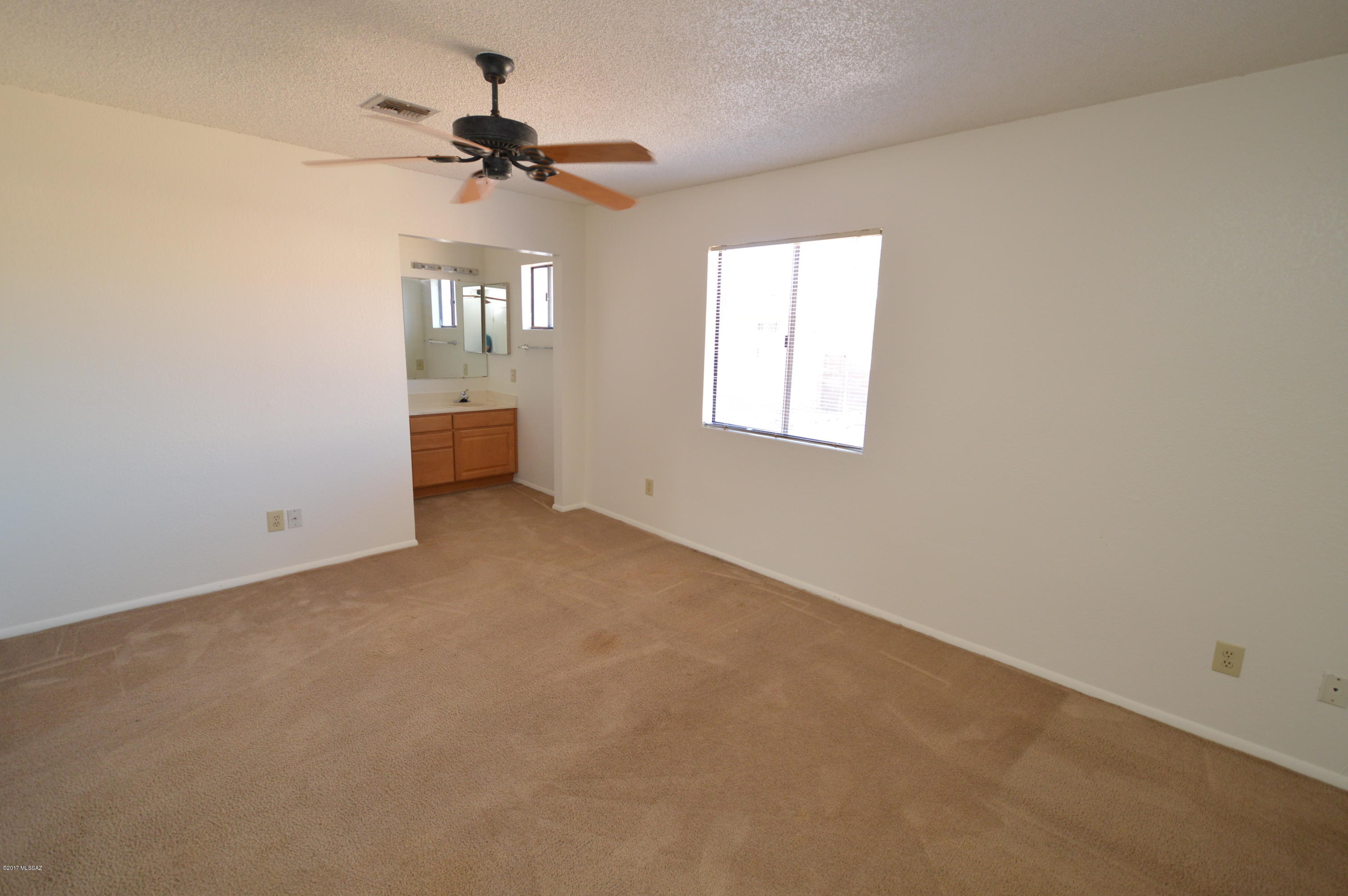 Eastpointe Estates (1-98) - Residential Lease