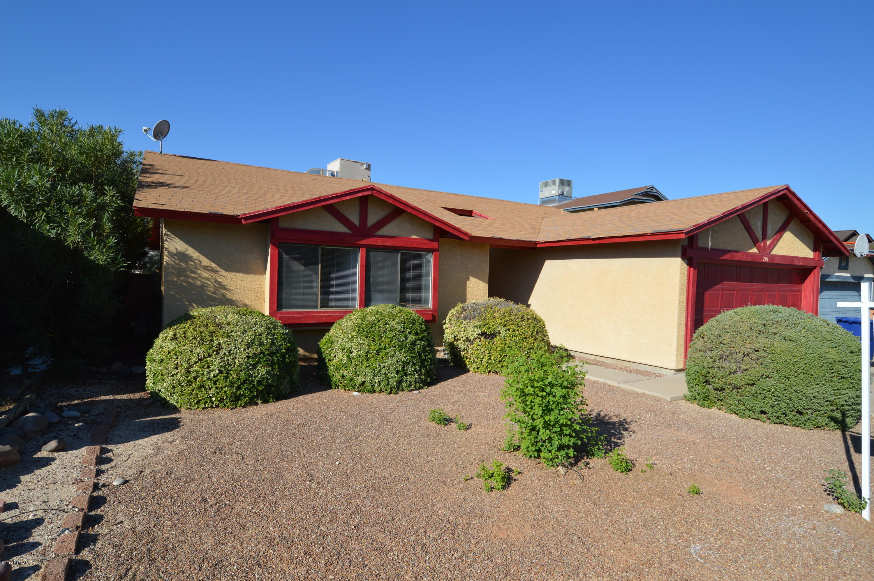 Eastpointe Estates (1-98) - Residential Lease