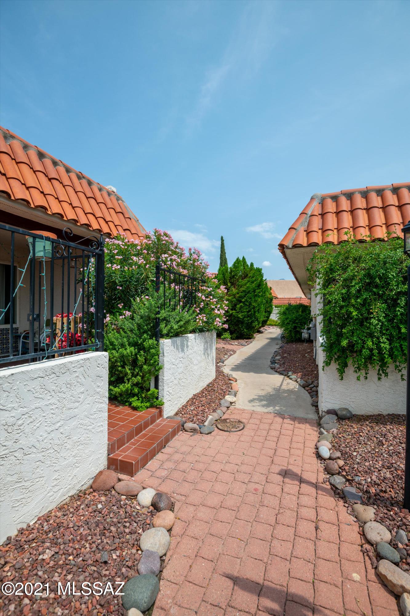 Sahuara Village (1-48) - Residential