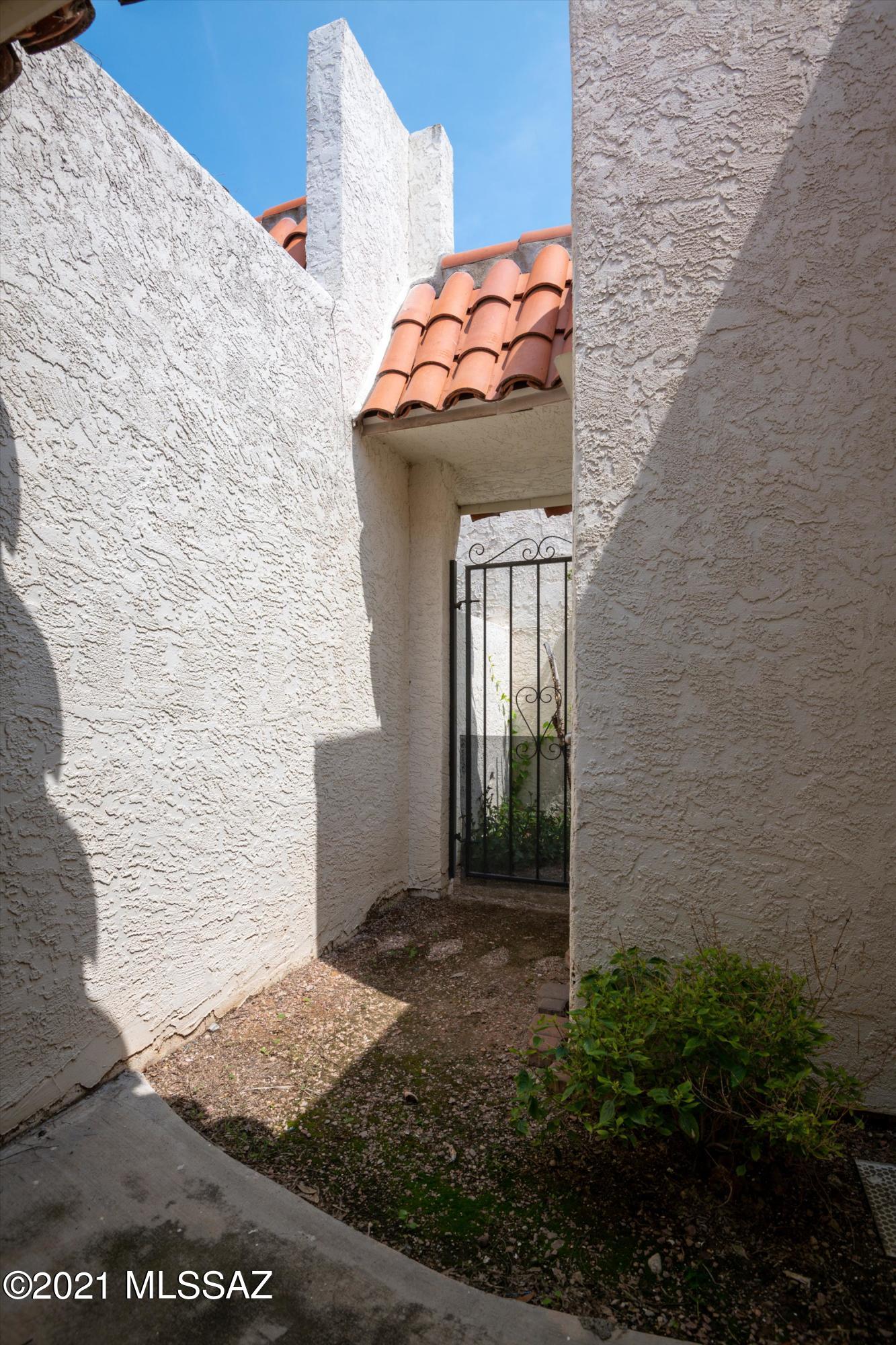 Sahuara Village (1-48) - Residential