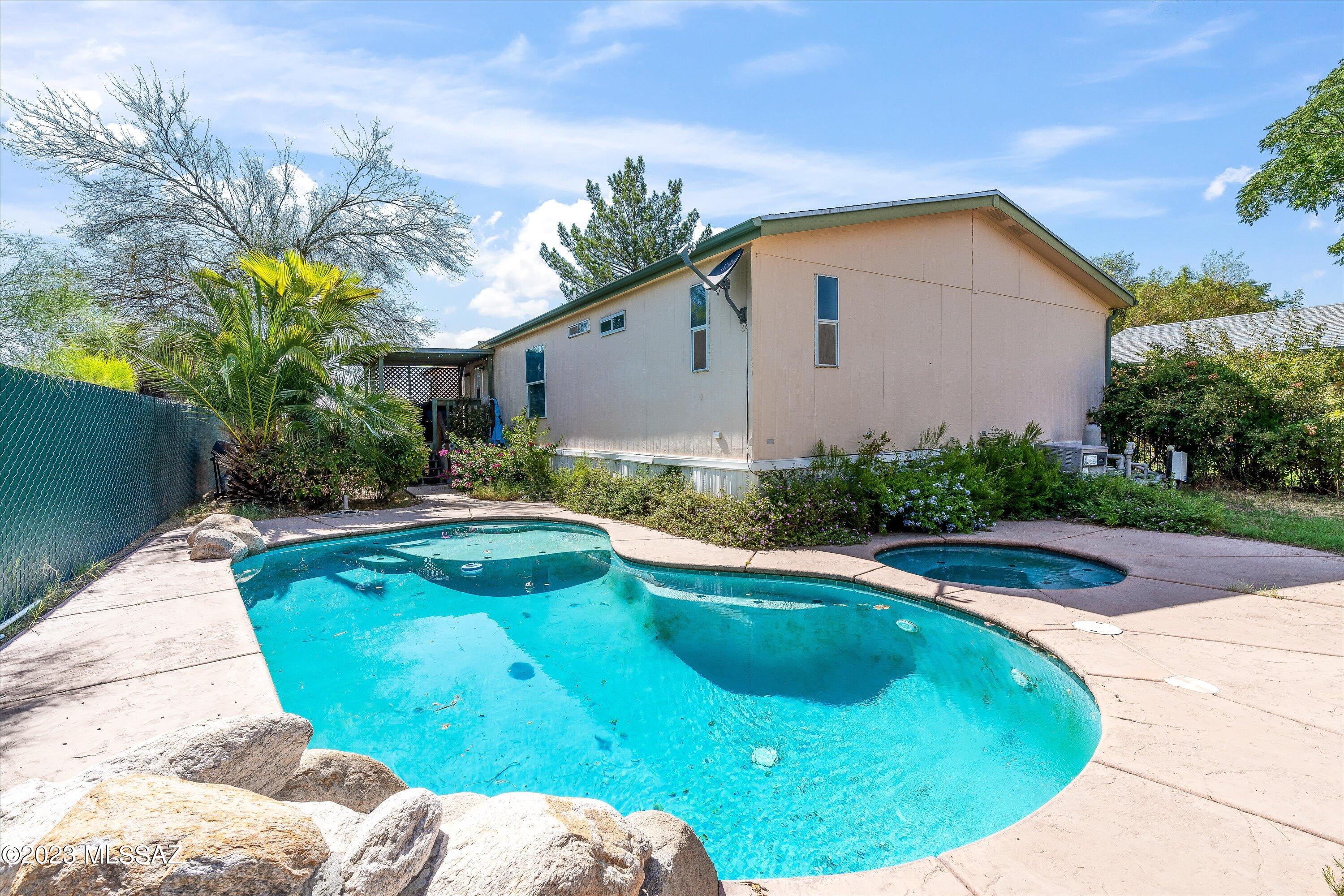 Lariat Est - Residential