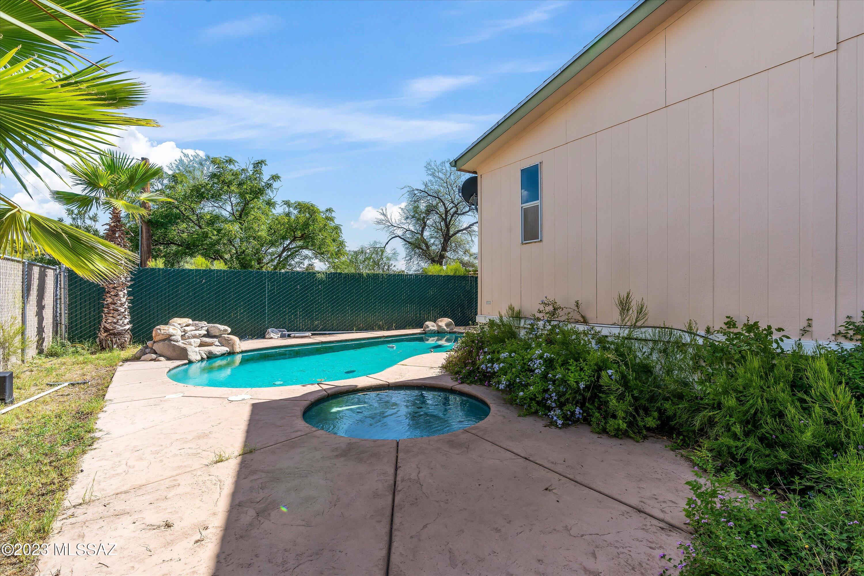 Lariat Est - Residential