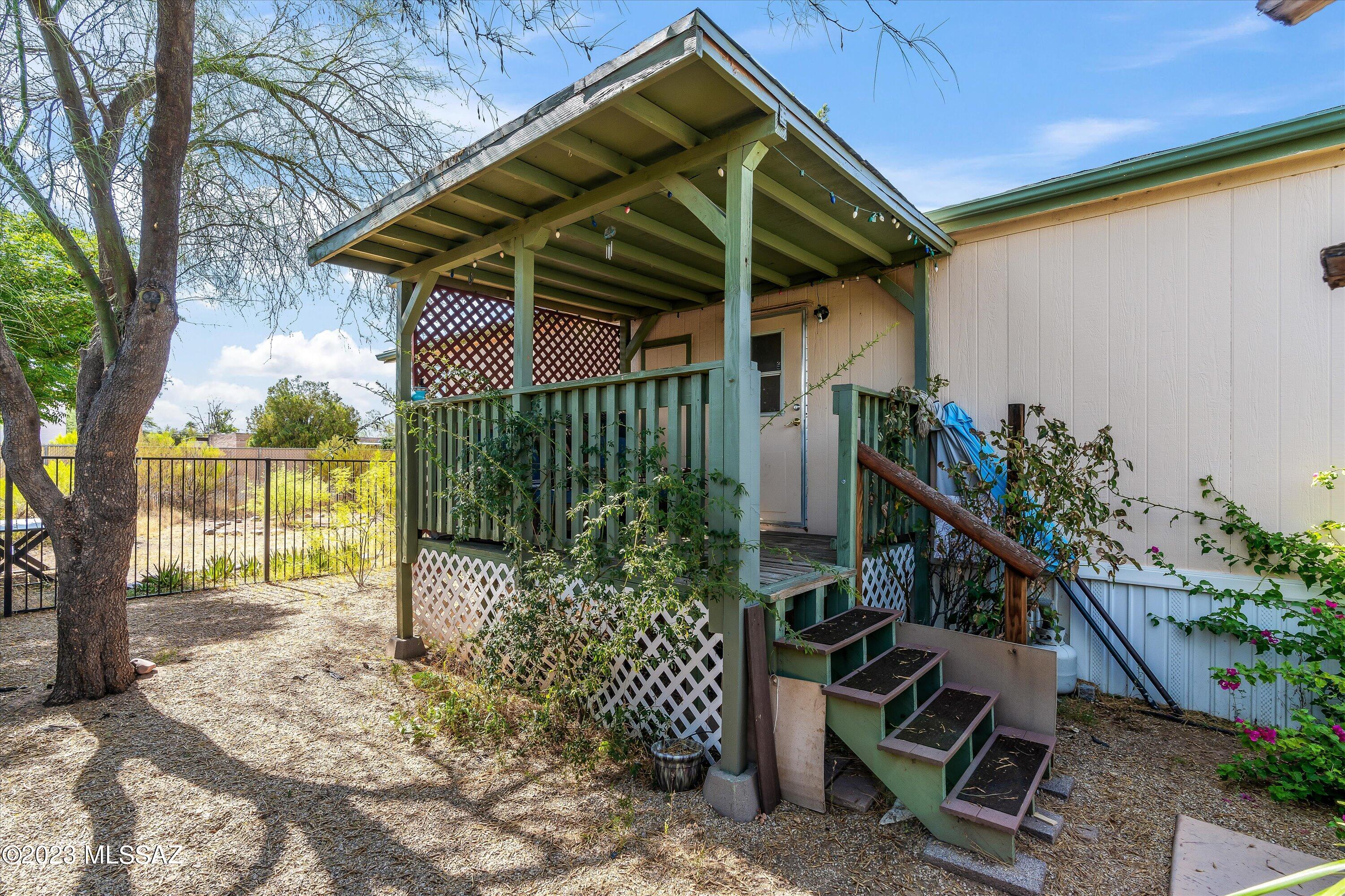 Lariat Est - Residential