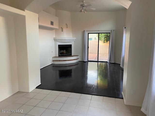 Valle Del Oro Townhomes (1-90) - Residential