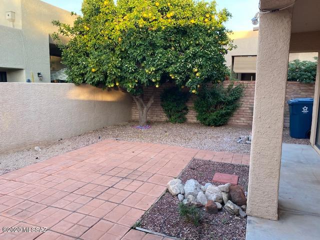 Valle Del Oro Townhomes (1-90) - Residential