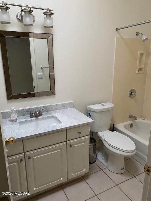 Valle Del Oro Townhomes (1-90) - Residential